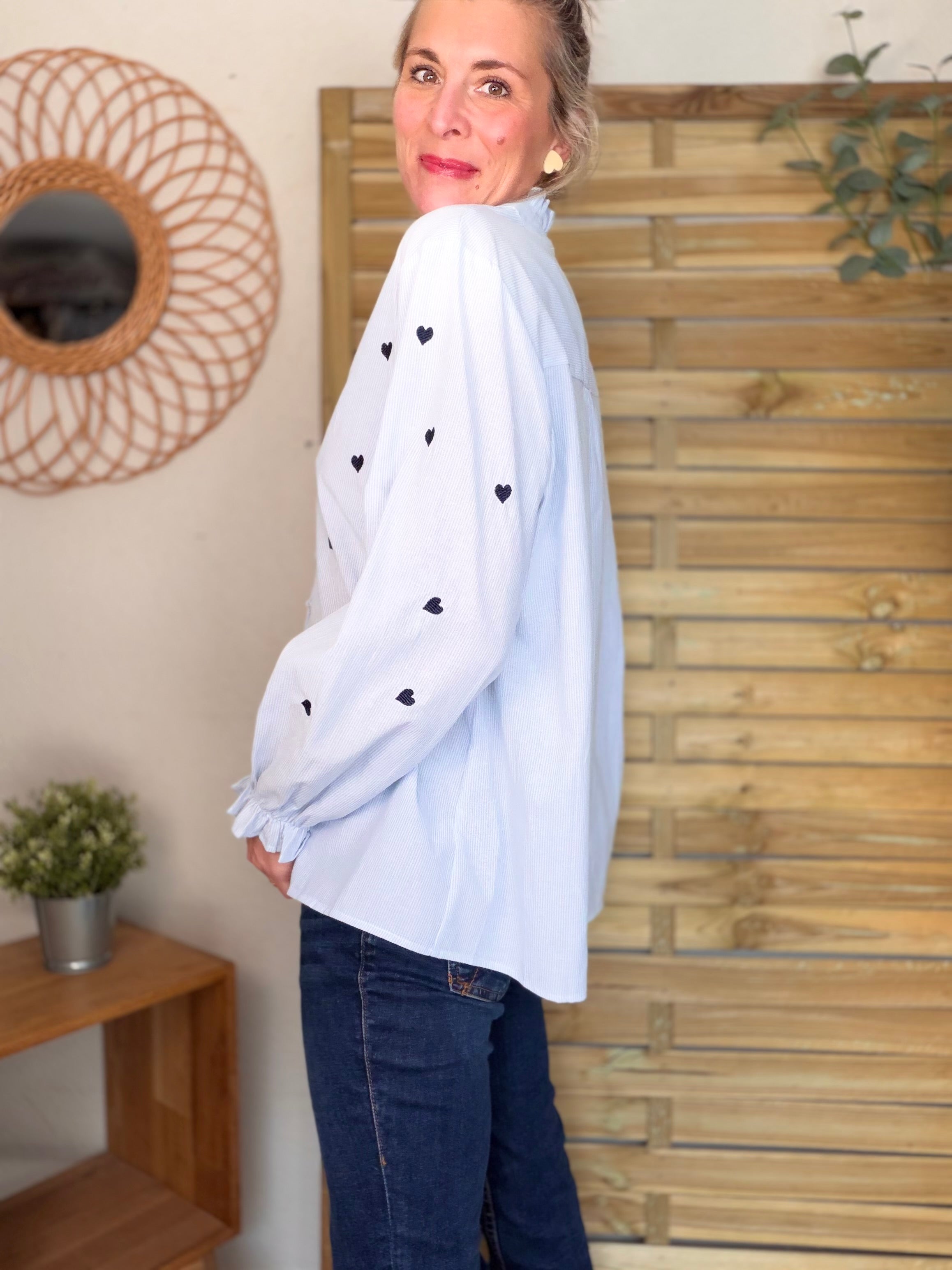 ⚡️ARRIVAGE - Blouse bleue fines rayures et cœurs 💙 MAYLINE