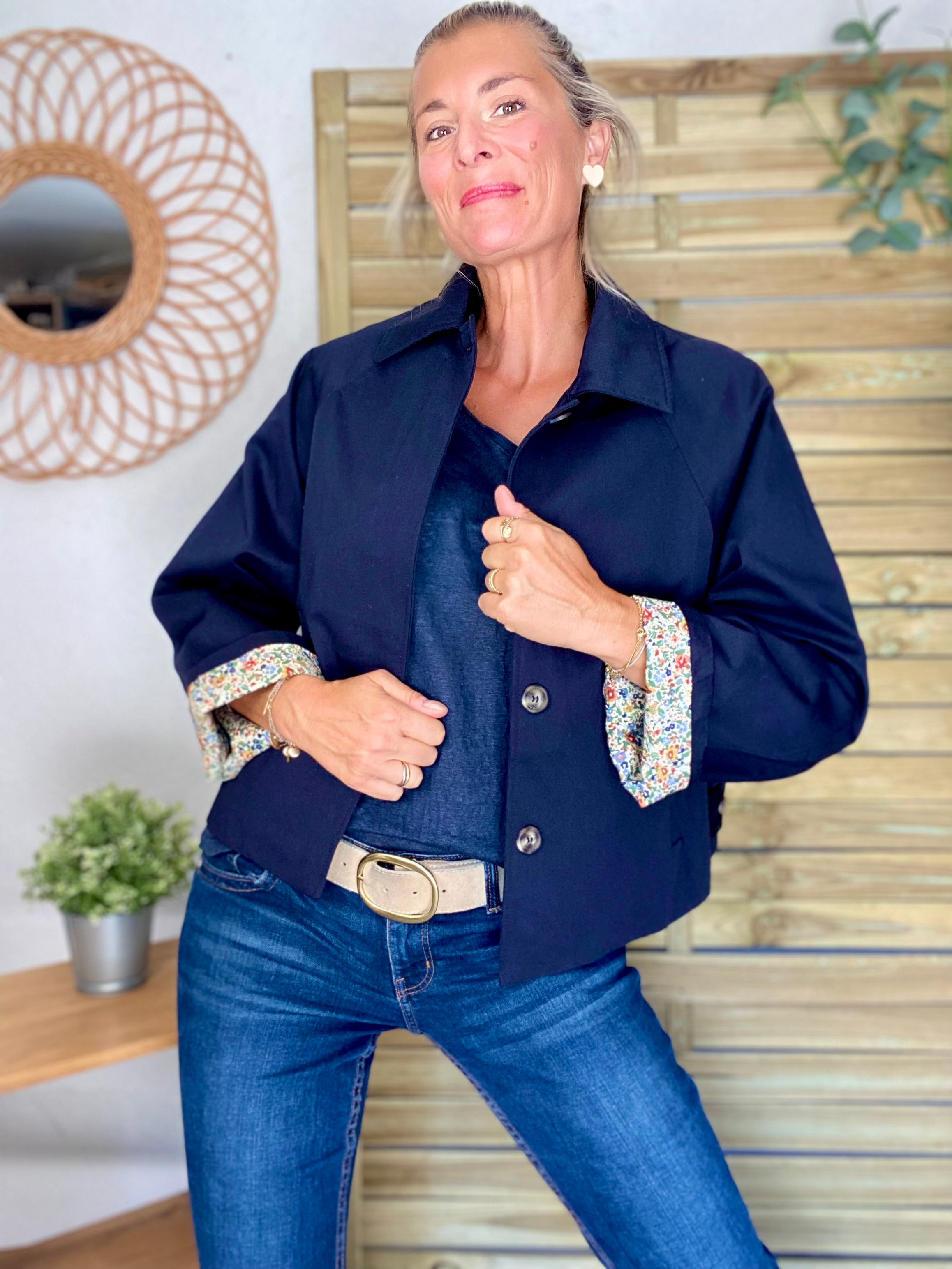 Veste Trench en coton bleu marine avec Liberty - MAHAUT