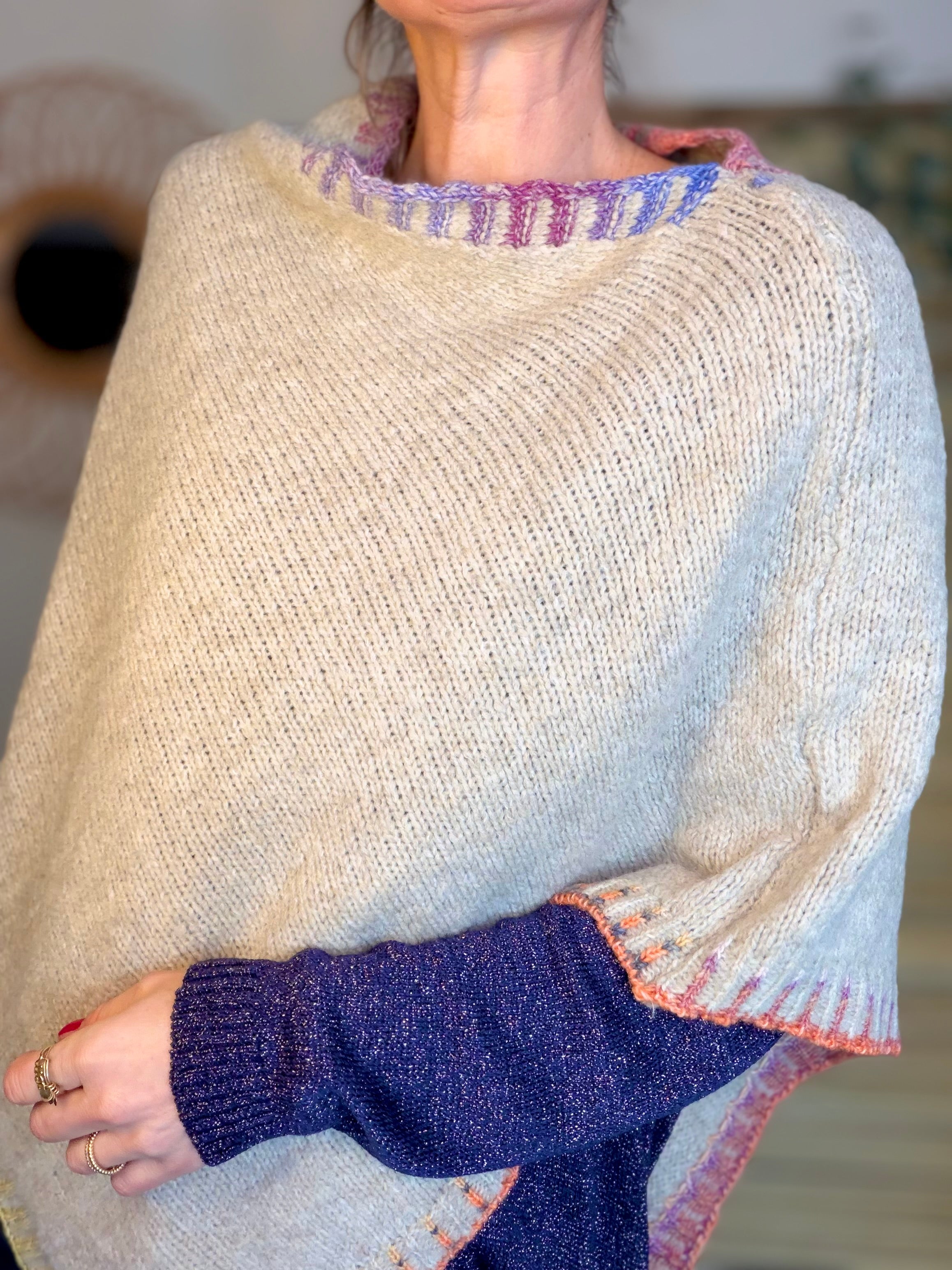 Poncho asymétrique GISÈLE- Beige