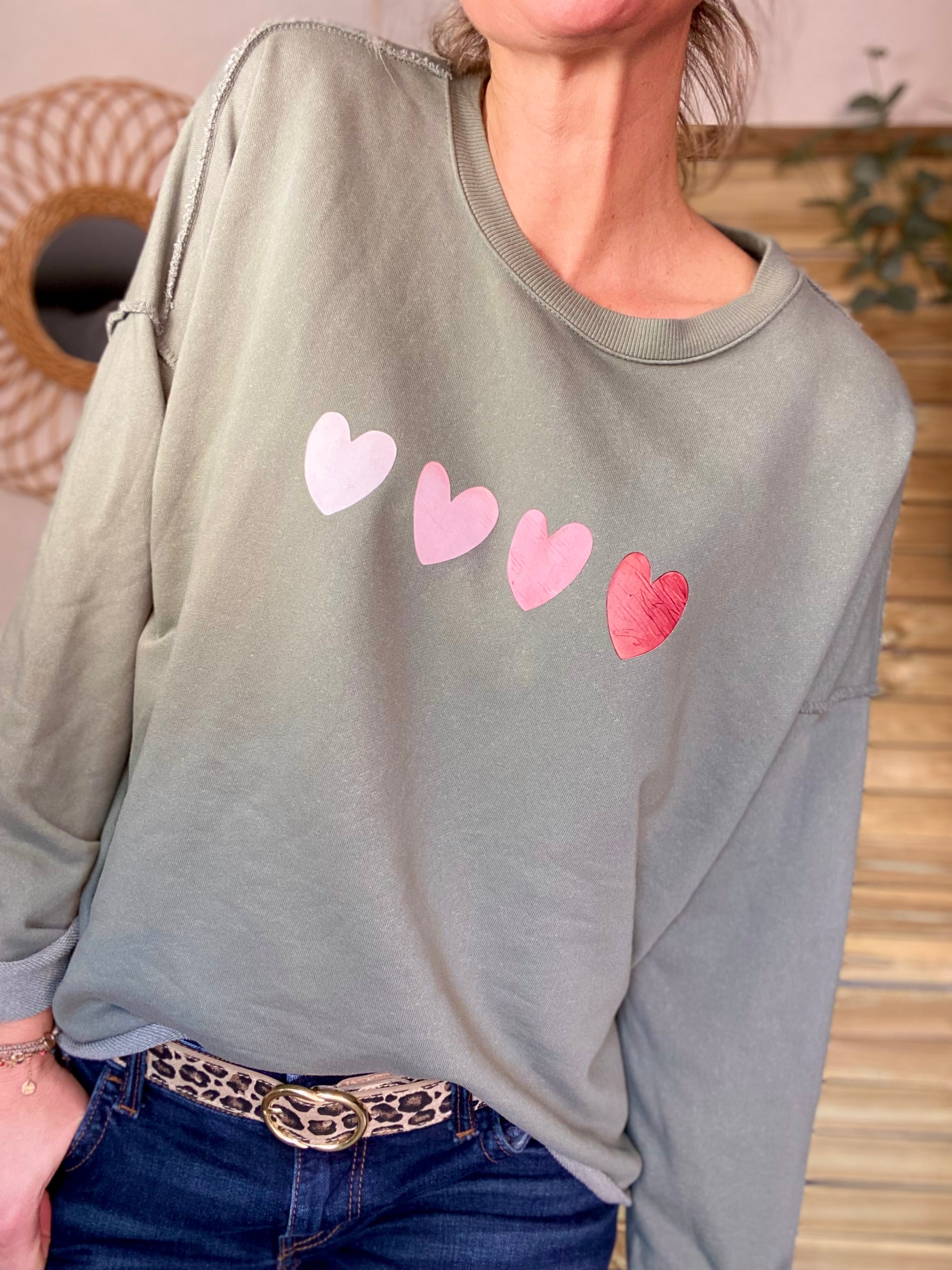 Sweat oversize avec coeurs ÉGLANTINE - Vert tilleul ❤️