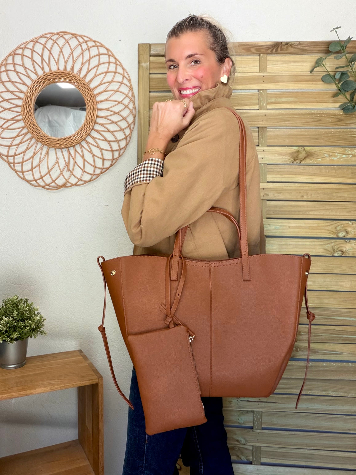 Grand Sac cabas 2 en 1 en simili cuir grainé - PAULE Camel grainé