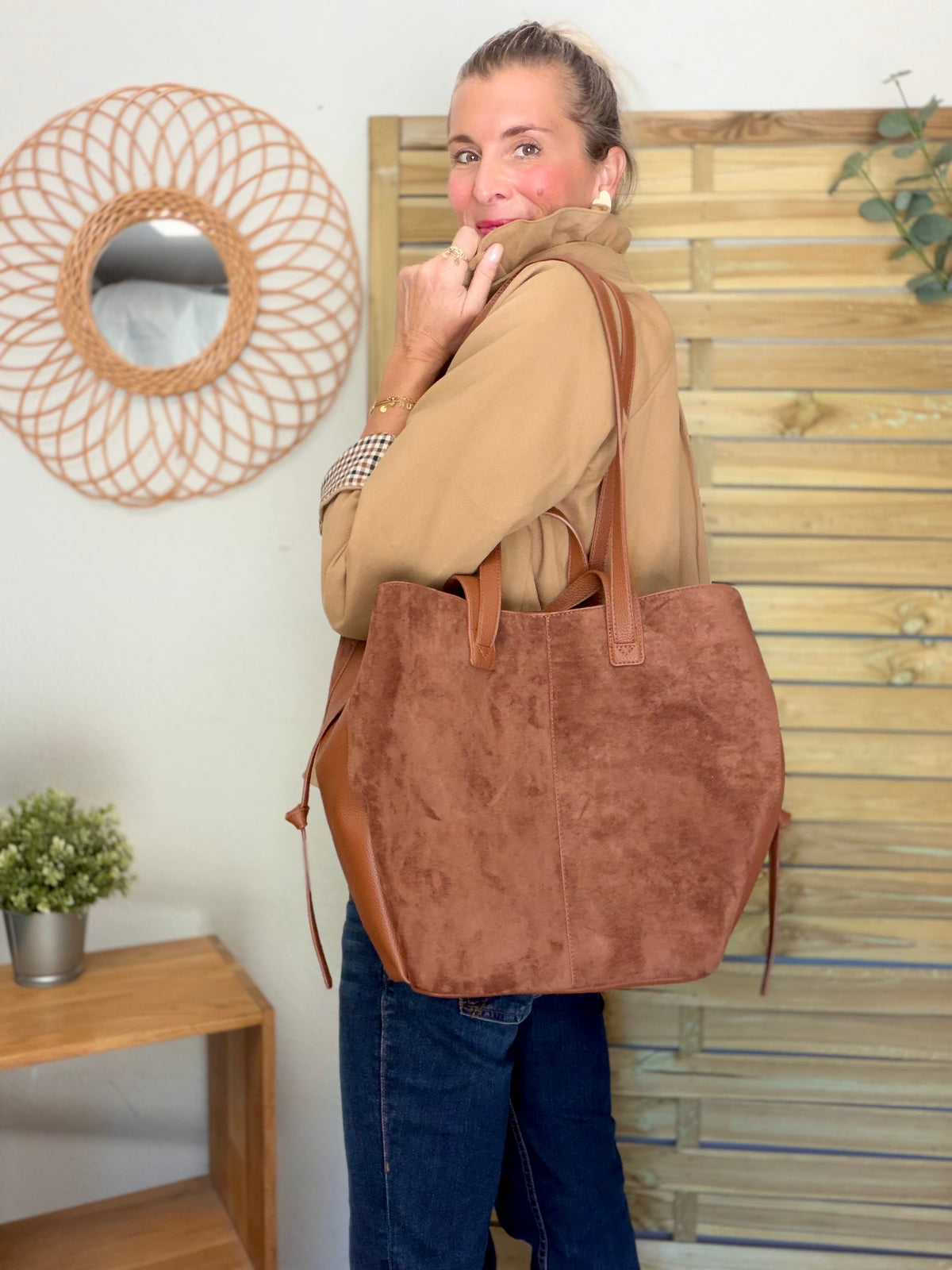 Grand Sac cabas 2 en 1 en simili daim - LAURÈNE Camel