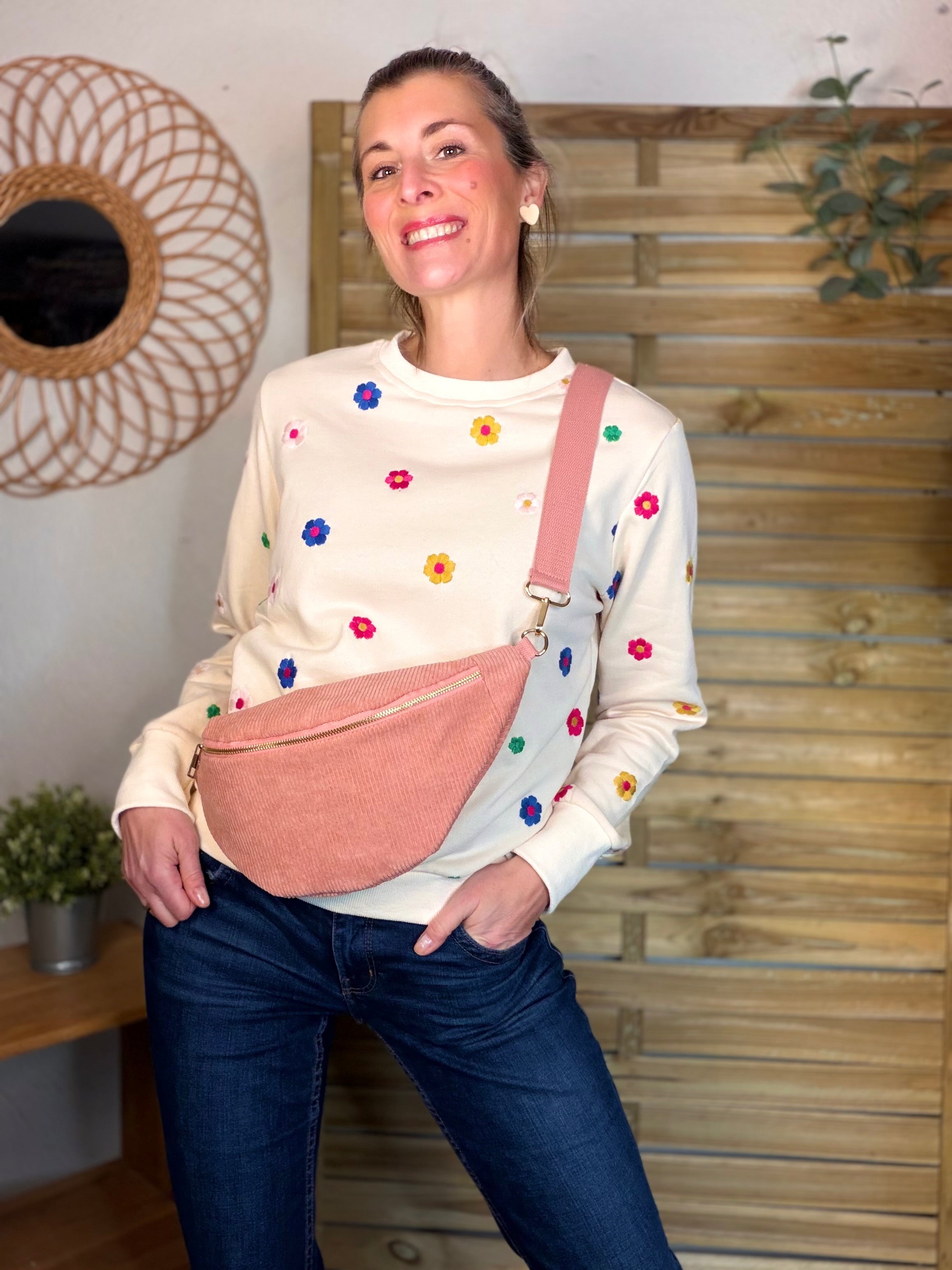 Sweat Beige fleurs multico brodés 🌸 ELISA