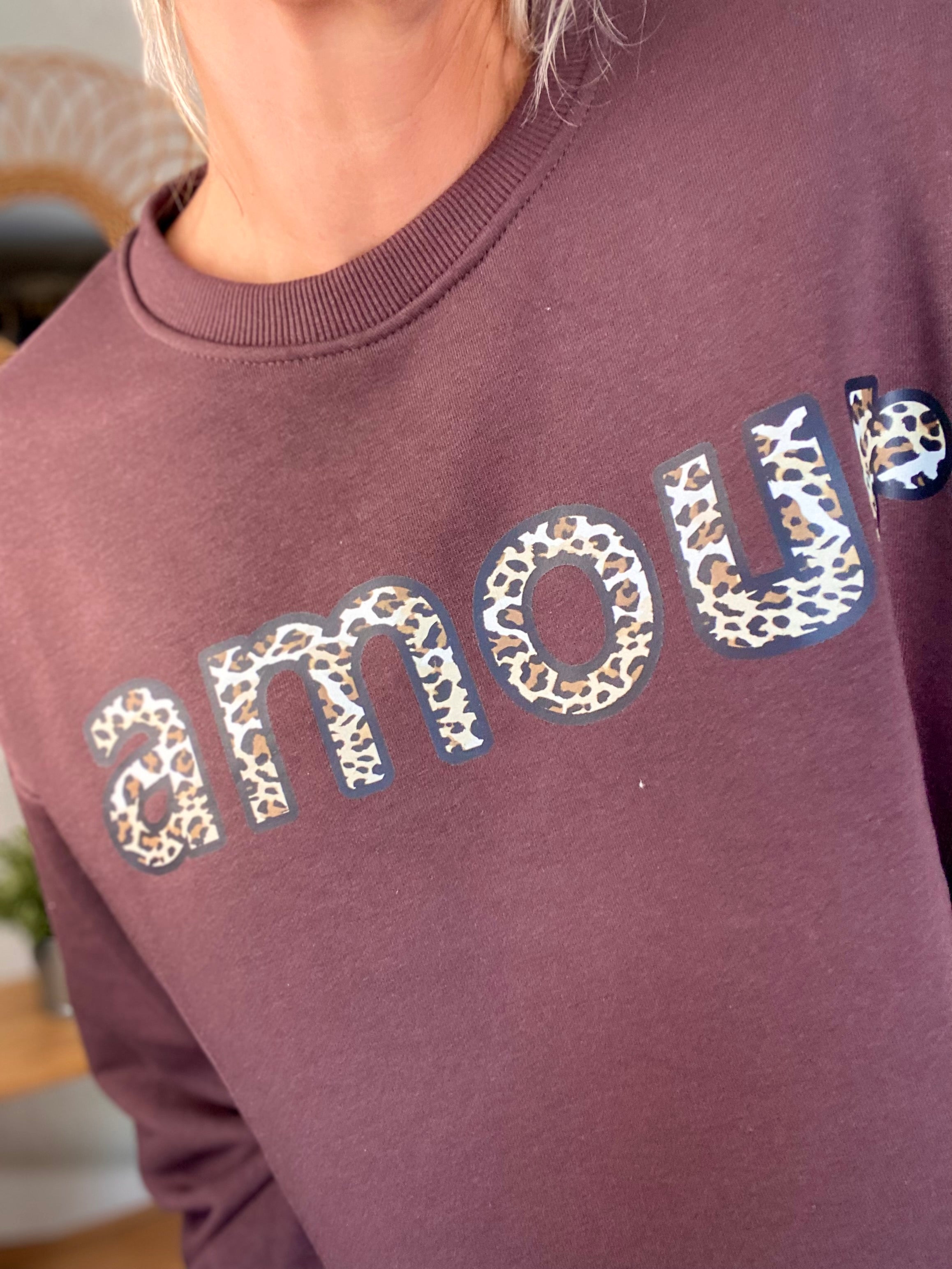 Sweat amour Léo 🐆 COLINE - Chocolat