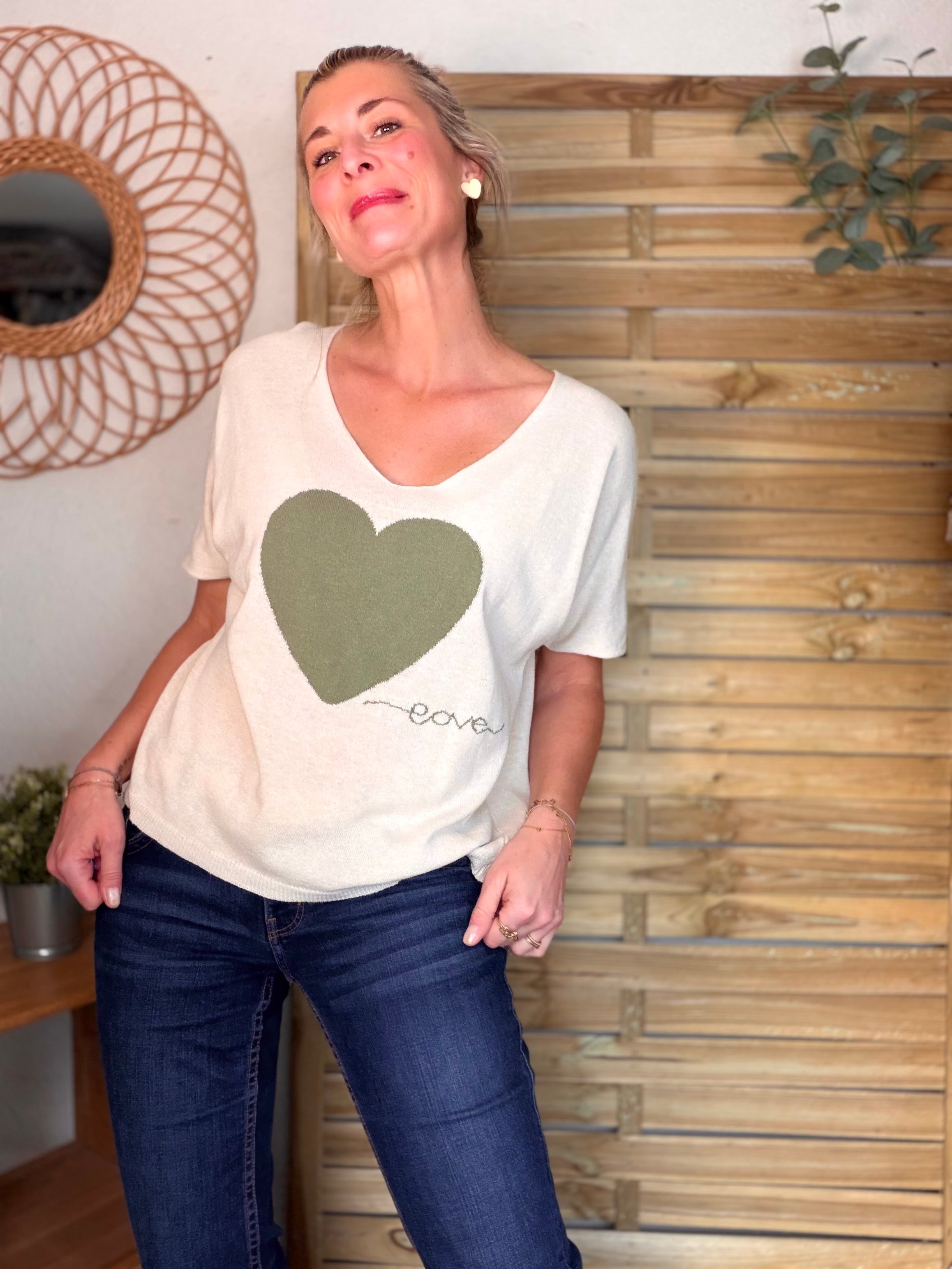 Pull fin col V gros cœur vert sauge 💚 PÉNÉLOPE