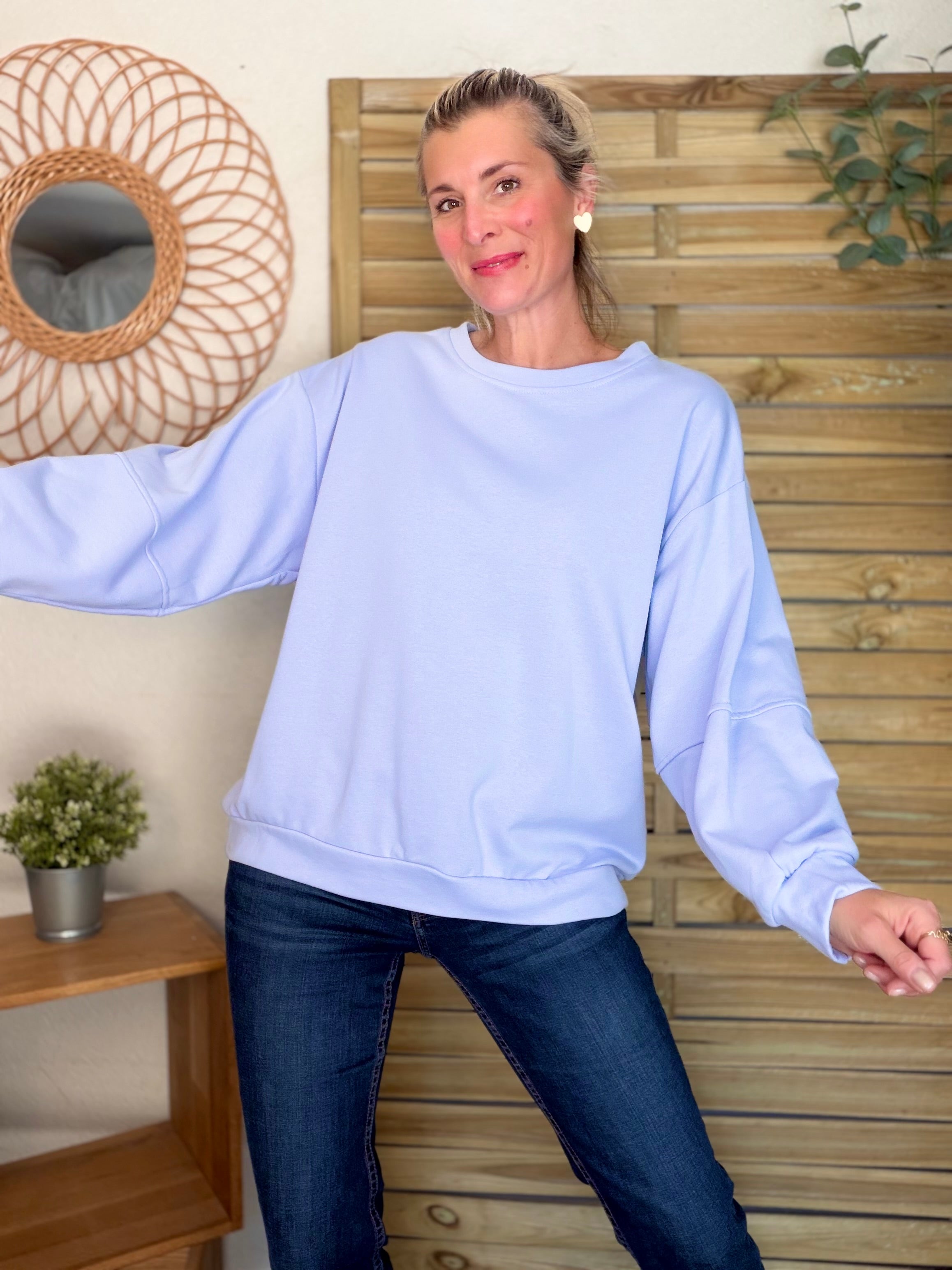 Sweat oversized GOOD VIBES ALYSSA bleu ciel/blanc