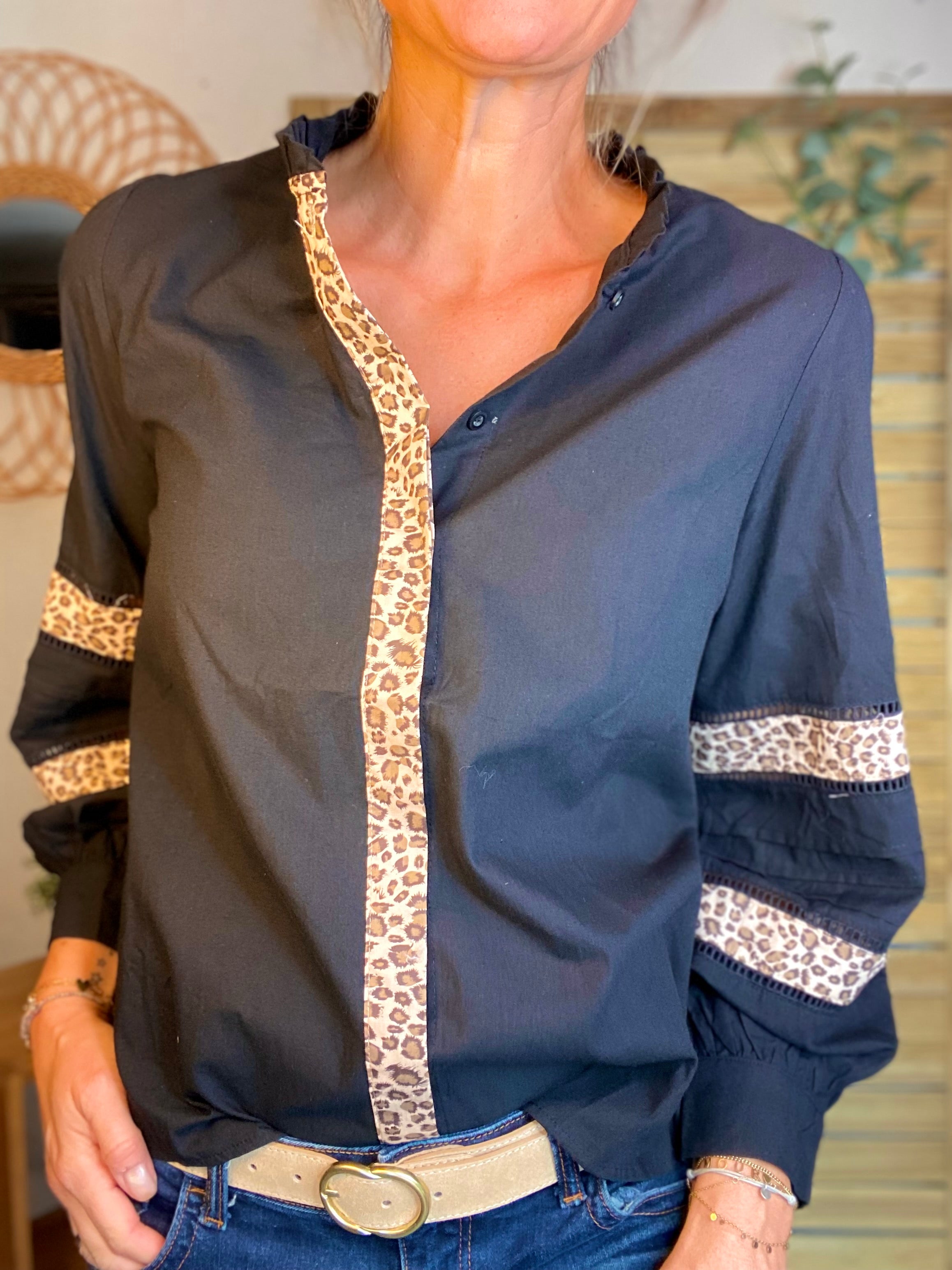 ⚡️ ARRIVAGE - Chemise coton détails Léo 🐆 SCARLETT Noir