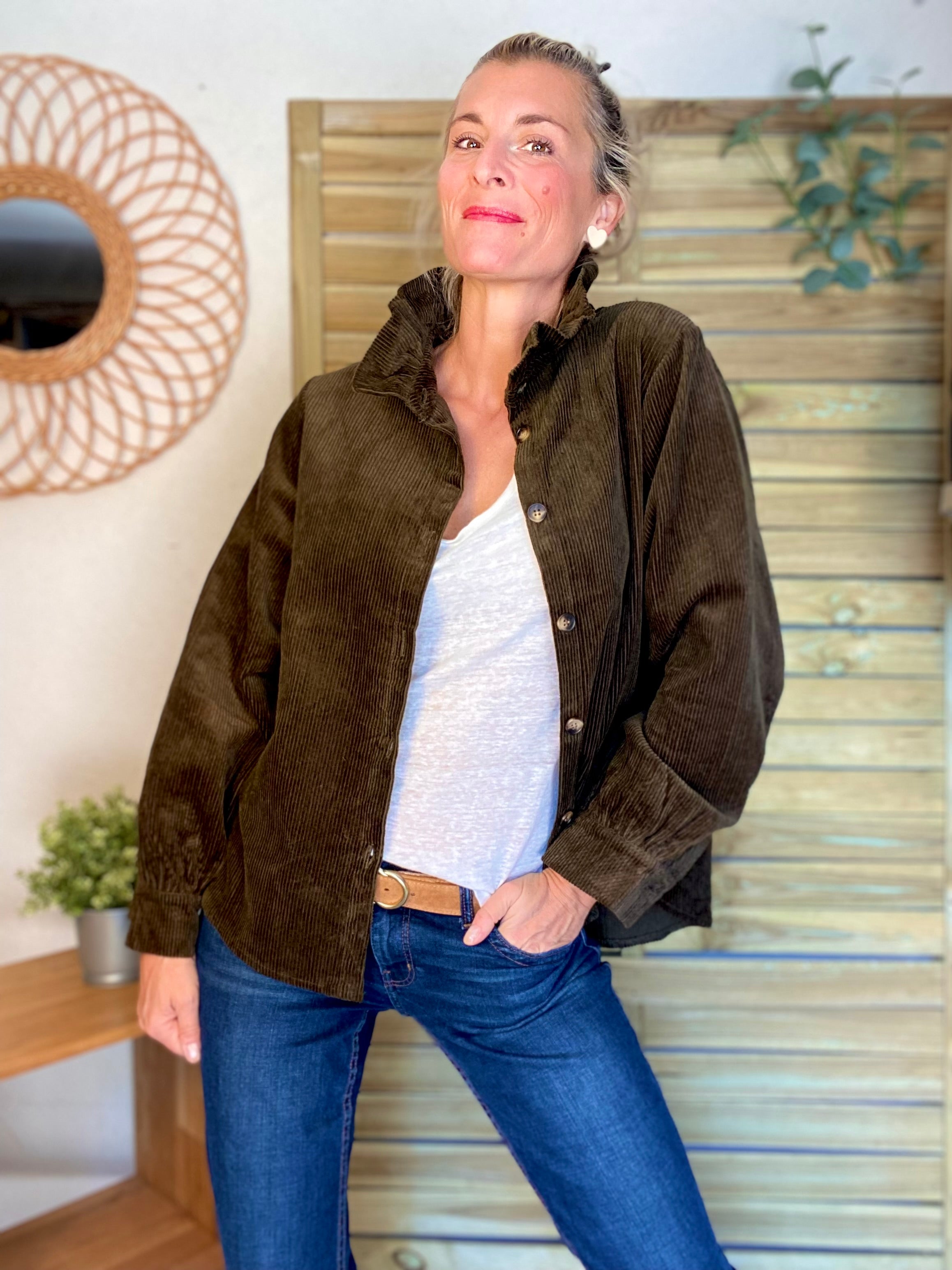 Veste / Chemise en coton, col victorien volanté YVONNE - Velours Kaki