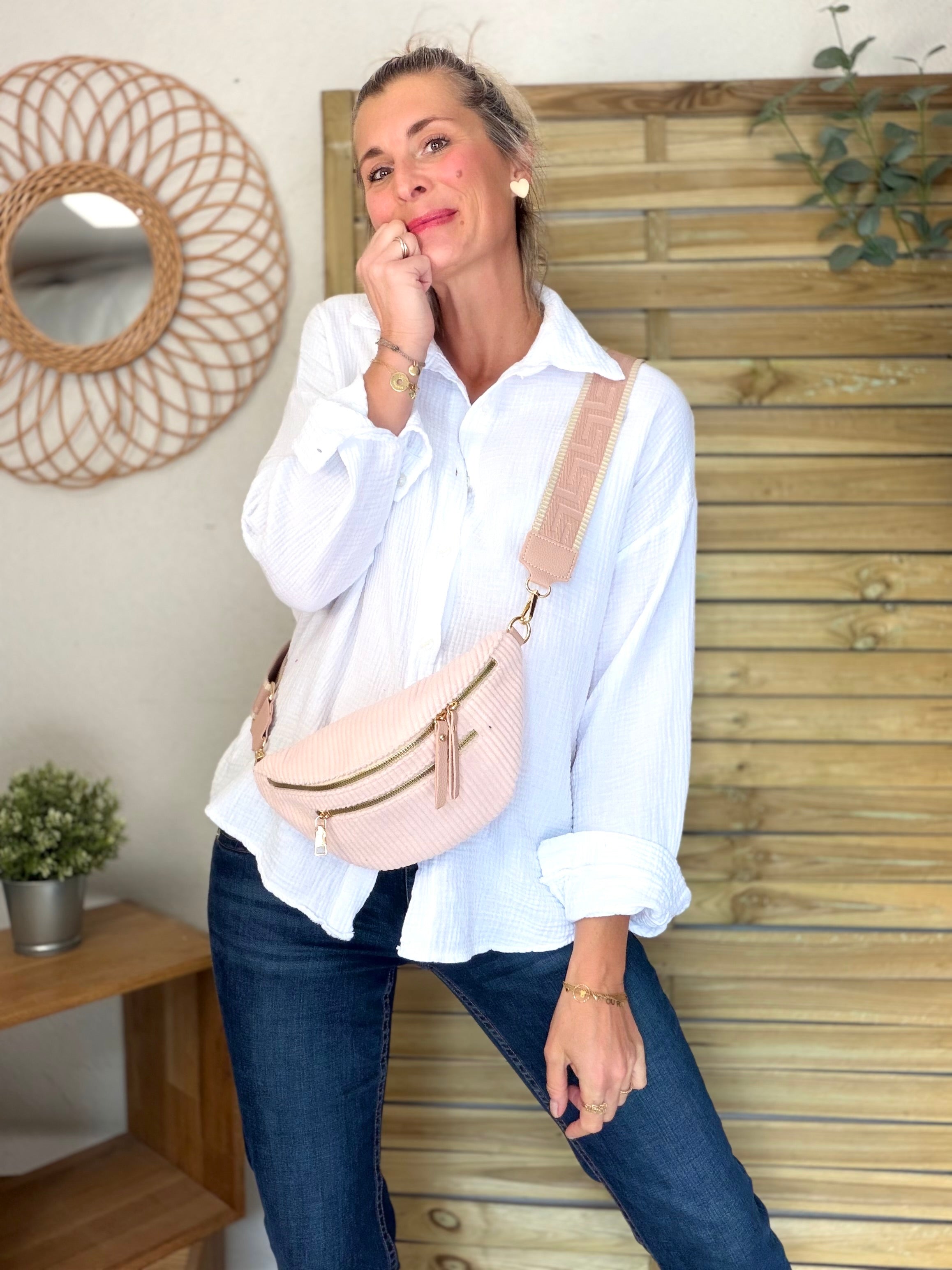 Sac banane en velours côtelé 2 zips et sangle fantaisie - CHARLY Rose poudré