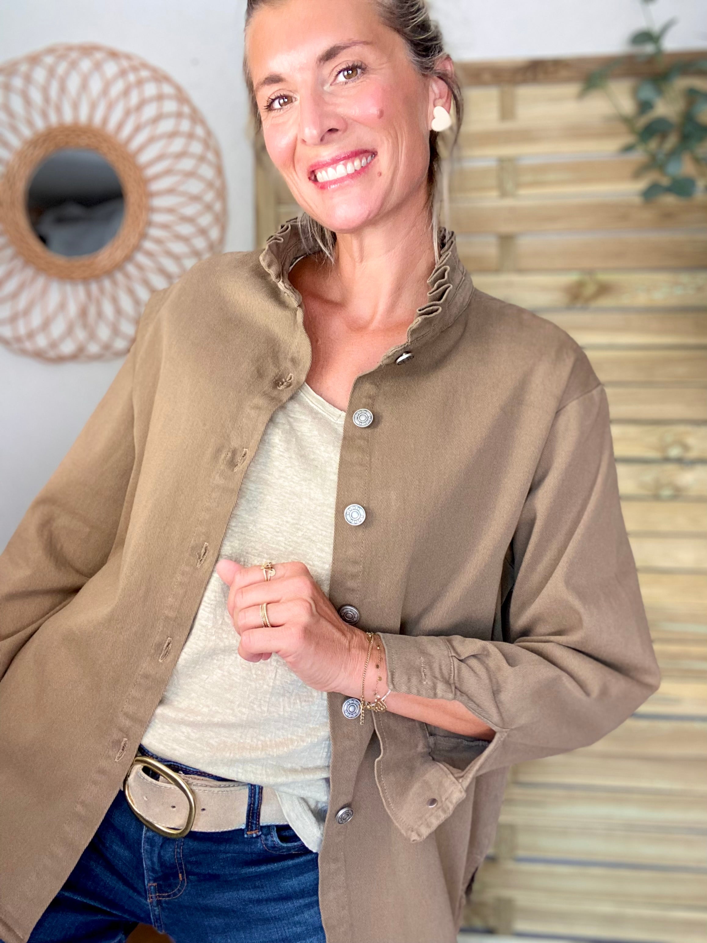 Veste / Chemise en coton, col volanté Camel foncé LISON
