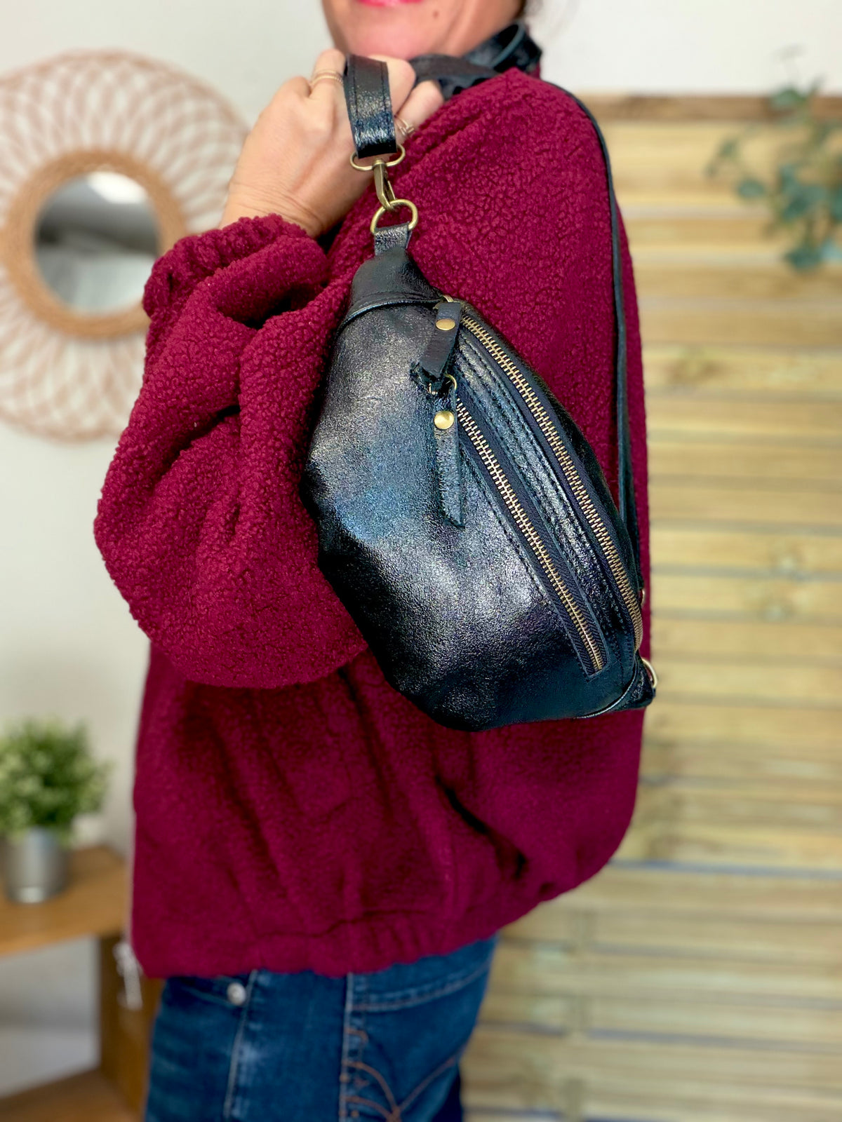 Sac banane en cuir irisé double poche - OPALE - Noir / Laiton