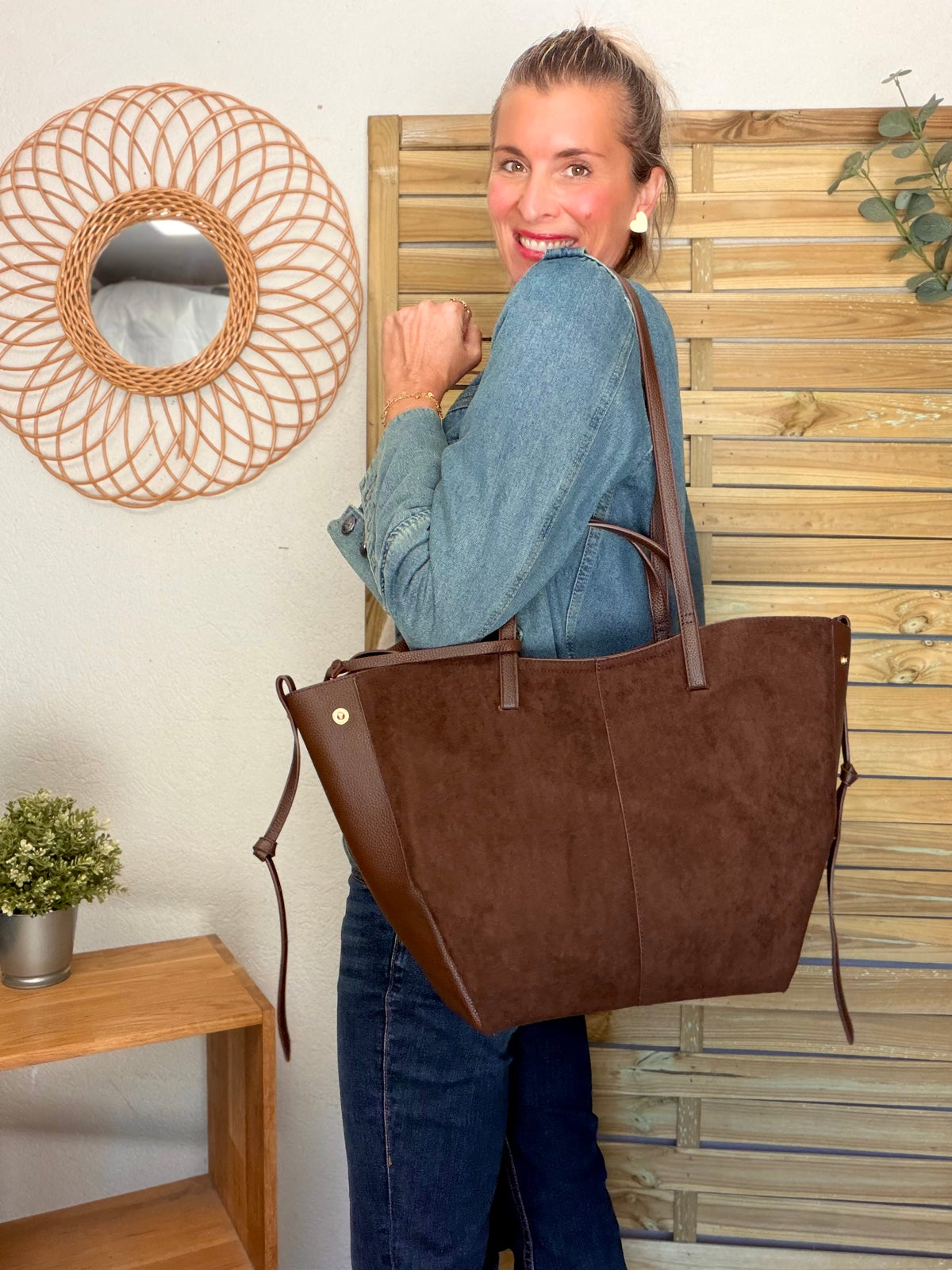 Grand Sac cabas 2 en 1 en simili daim - PAULE Chocolat