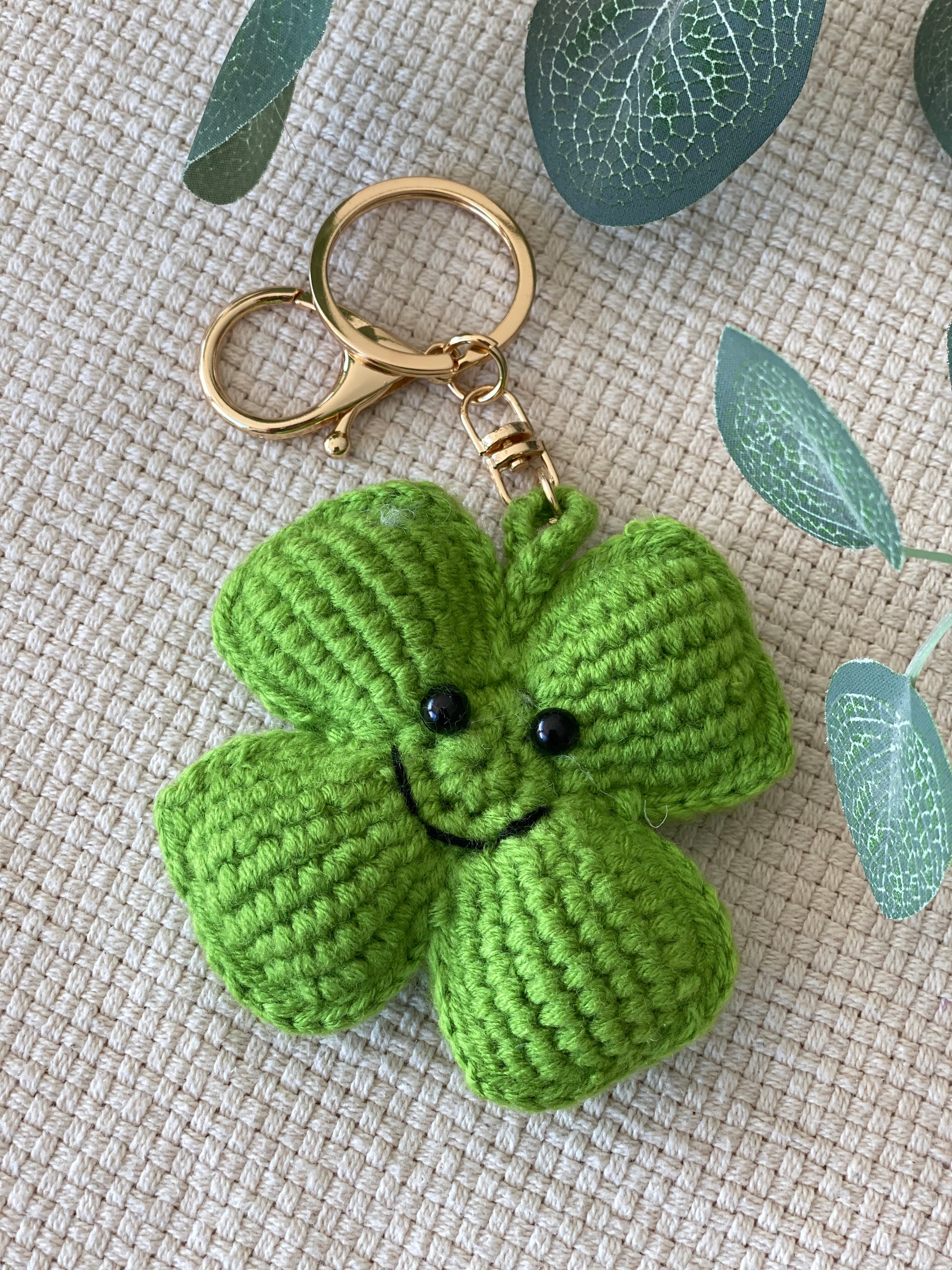 Porte-clefs Grigri en crochet ANATOLE