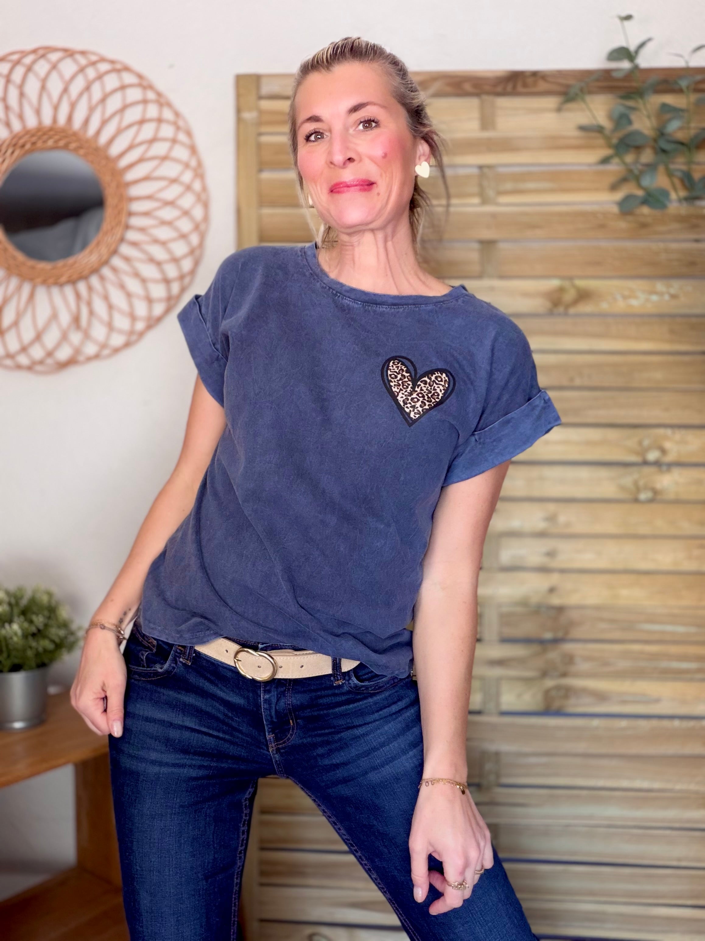 Tee shirt col V Cœur Léo PALOMA Gris délavé