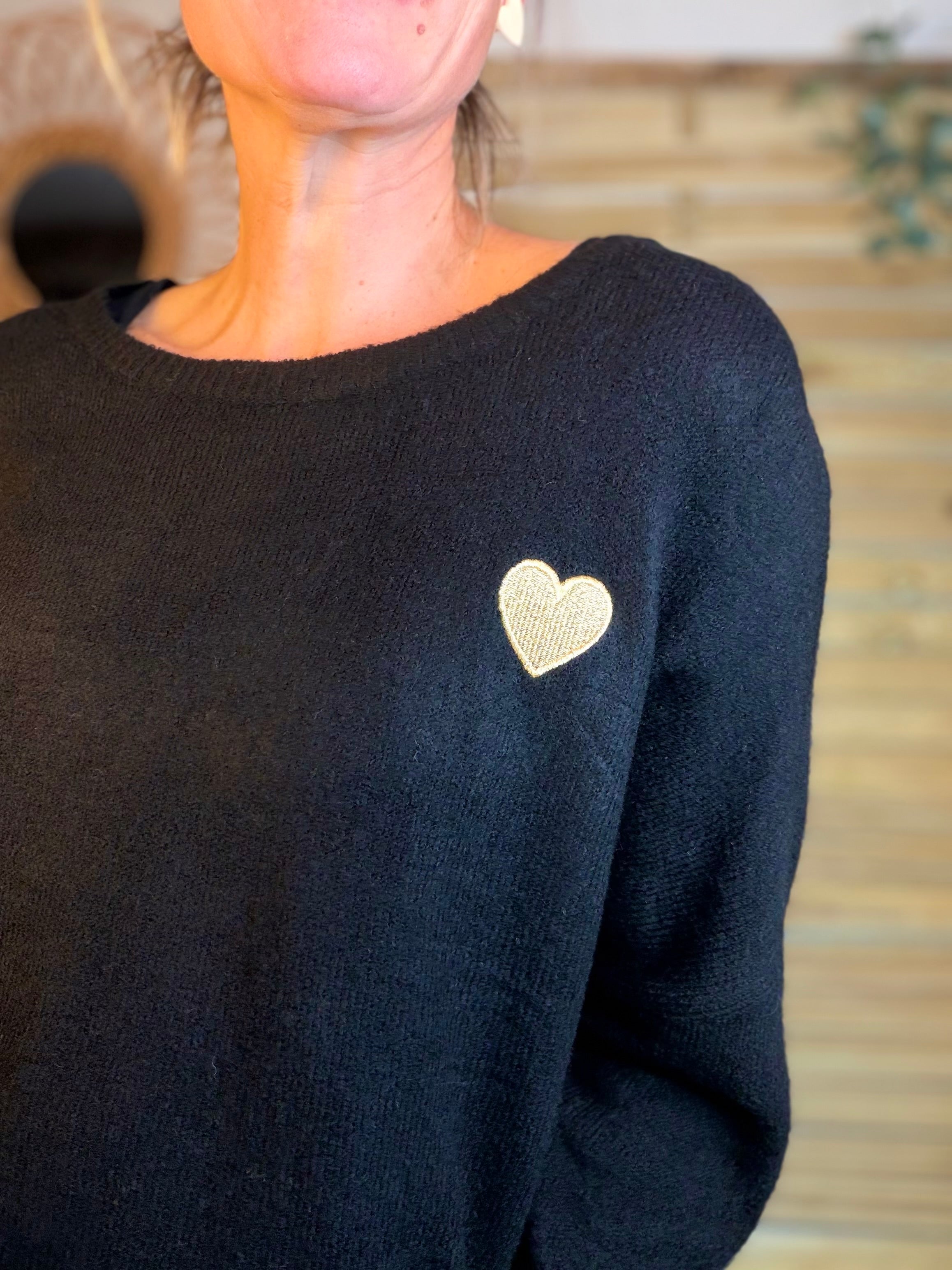 Pull léger en maille cœur doré brodé 💛 MELISSA - Noir