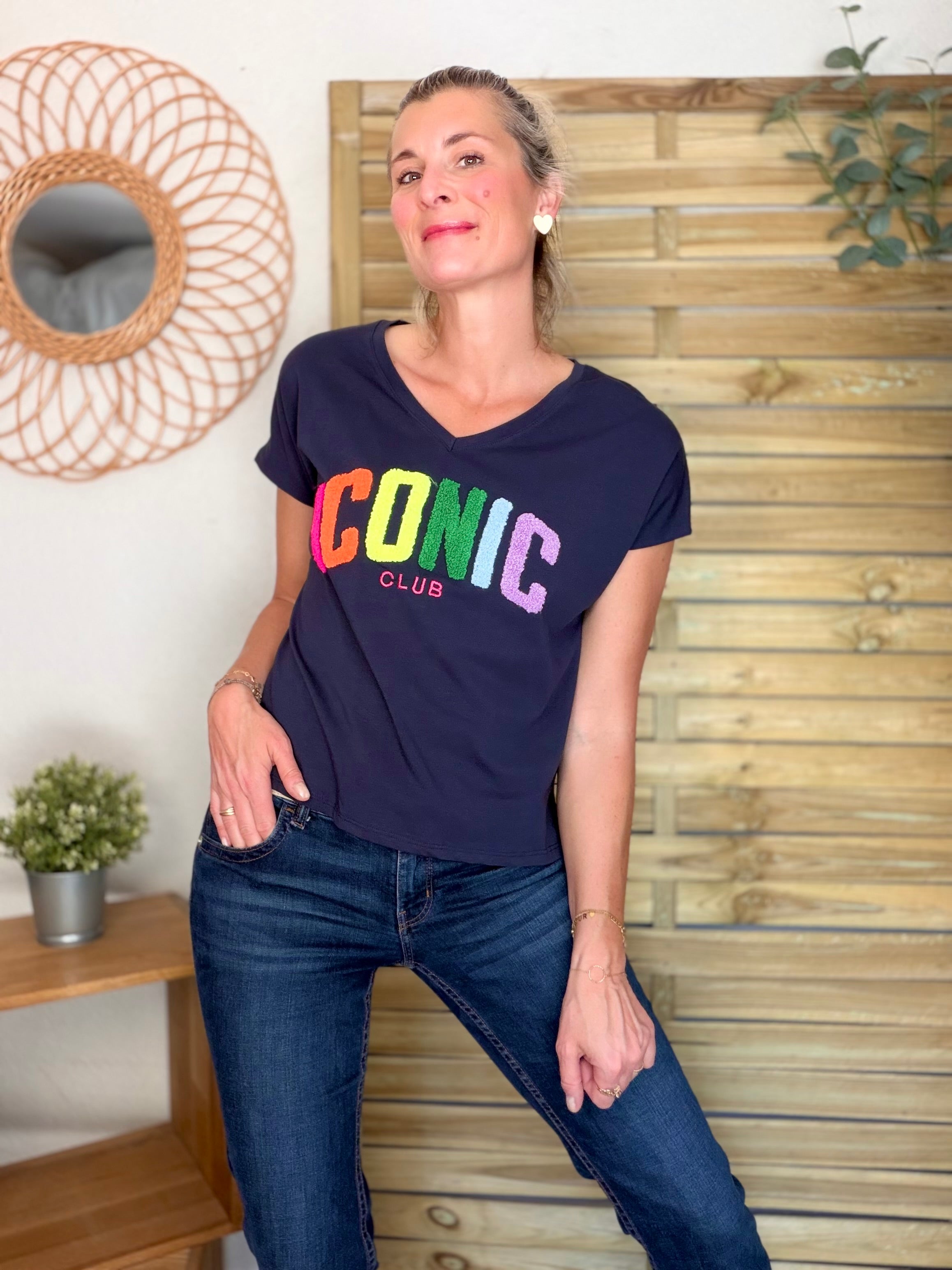 Tee shirt col V ICONIC club MIRANDA Bleu marine