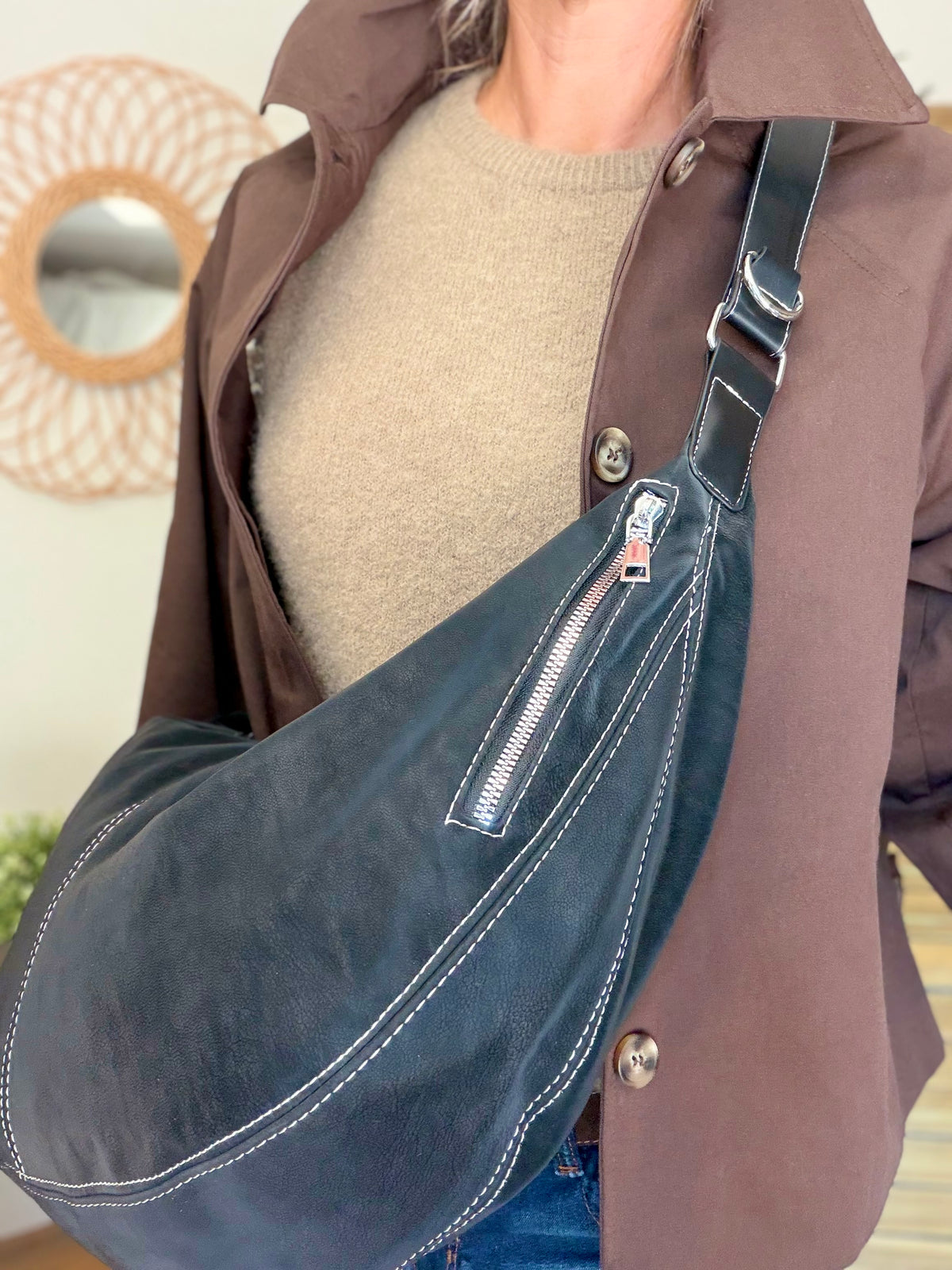 Sac besace XXL en simili cuir brossé - HAROLD Noir