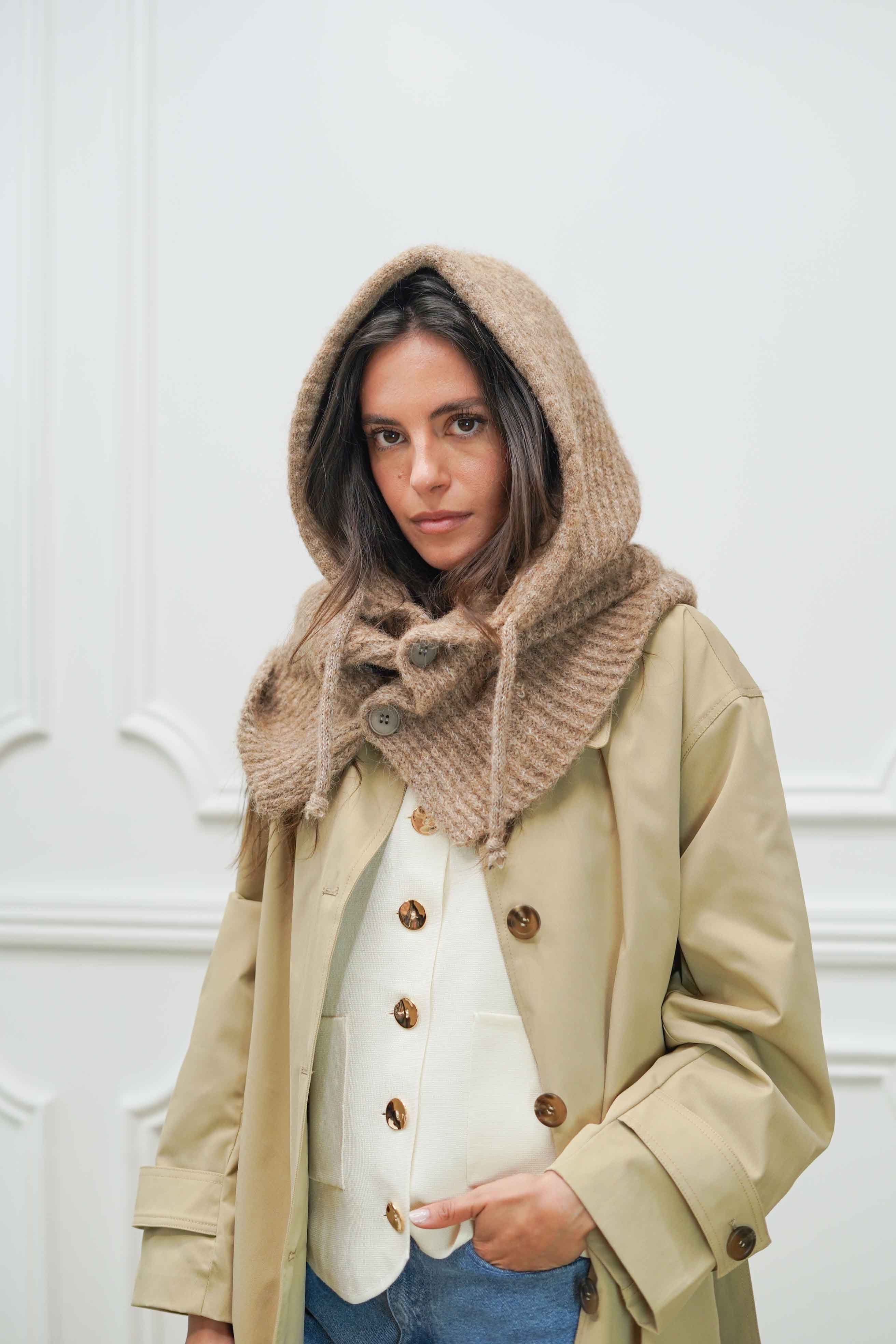 Col cagoule LORIE en maille avec bouton - Taupe