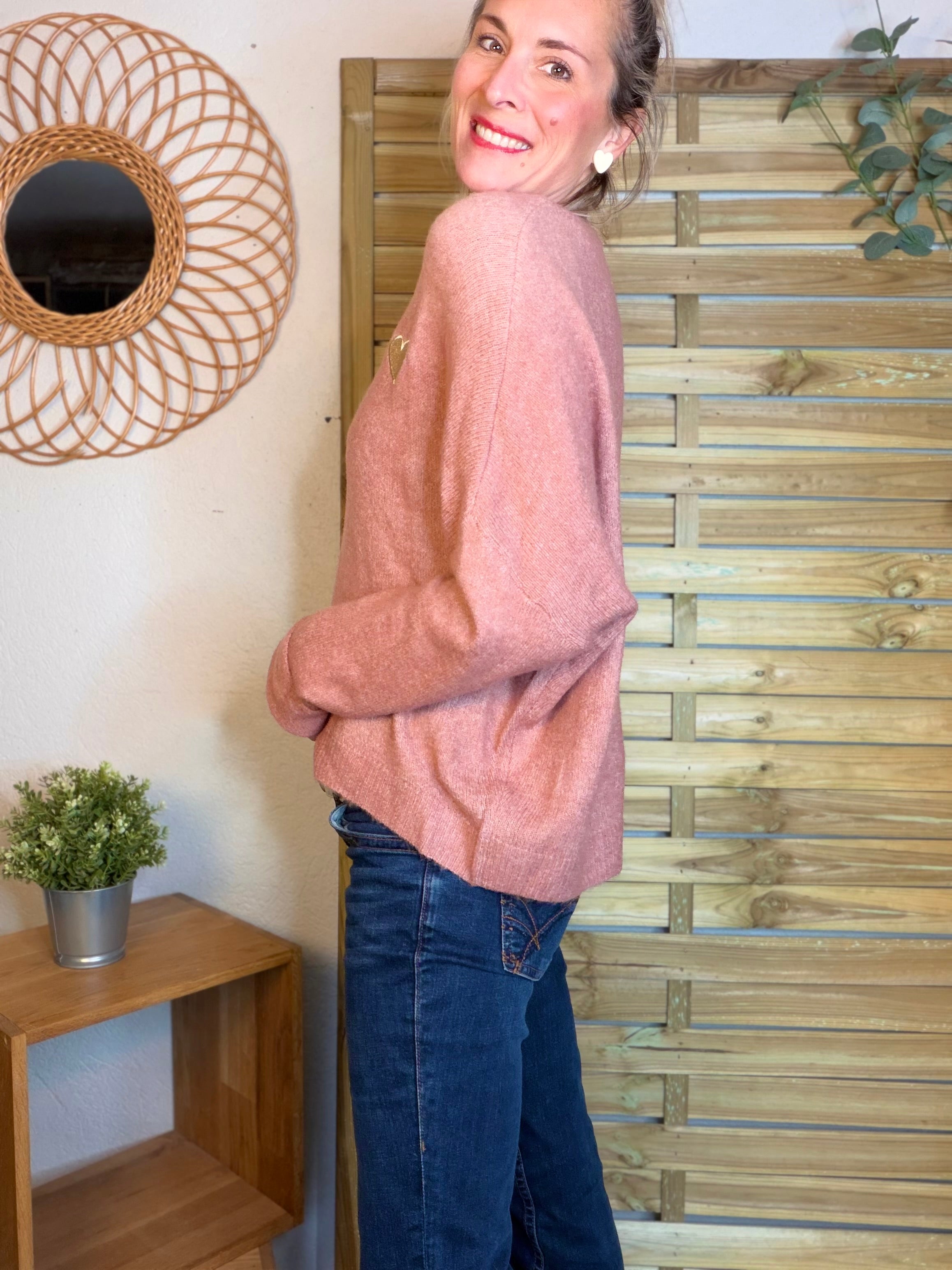 Pull léger en maille cœur doré brodé 💛 MELISSA - Vieux rose