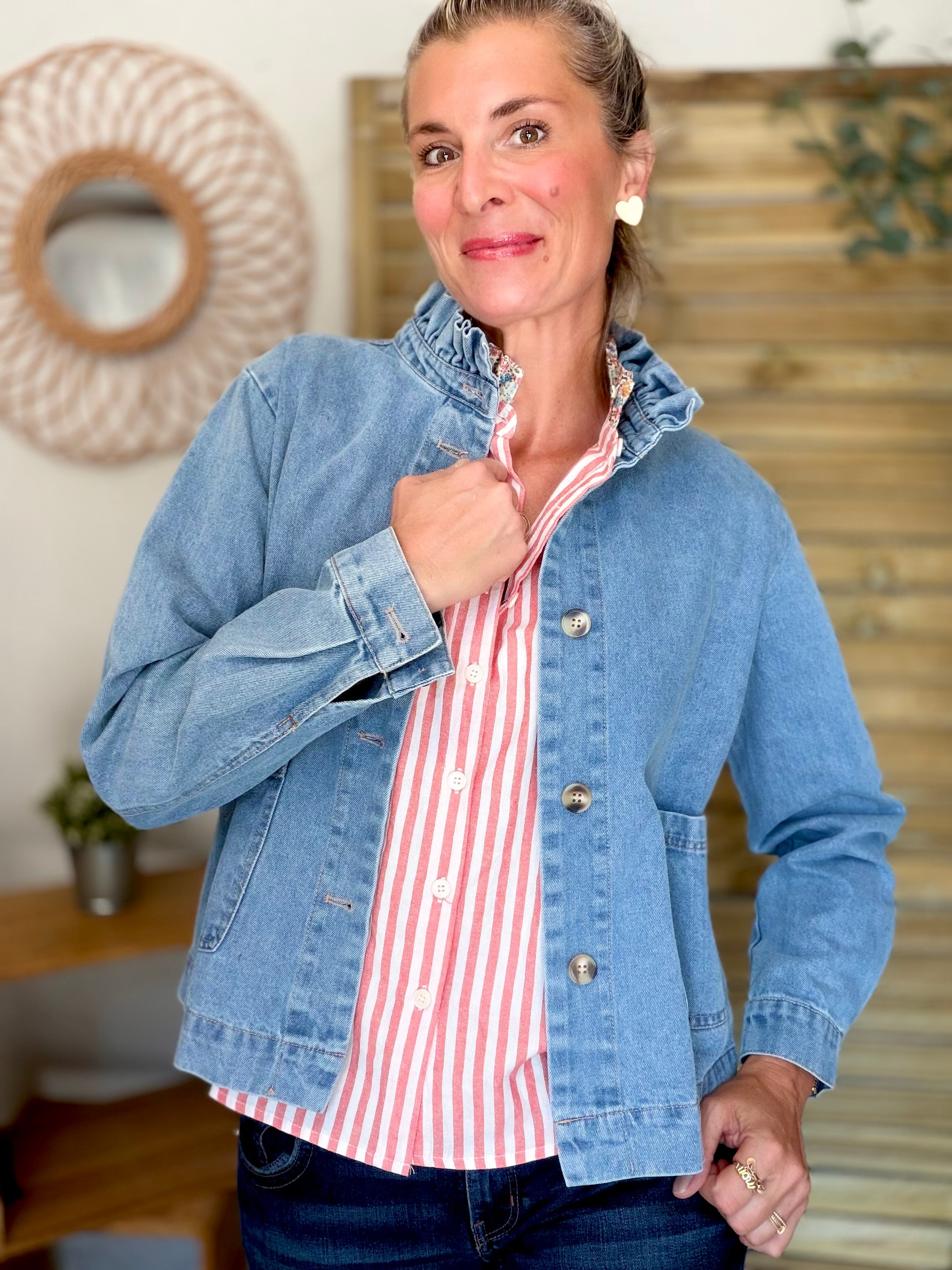 Veste courte légère col volanté JUNON Jean clair