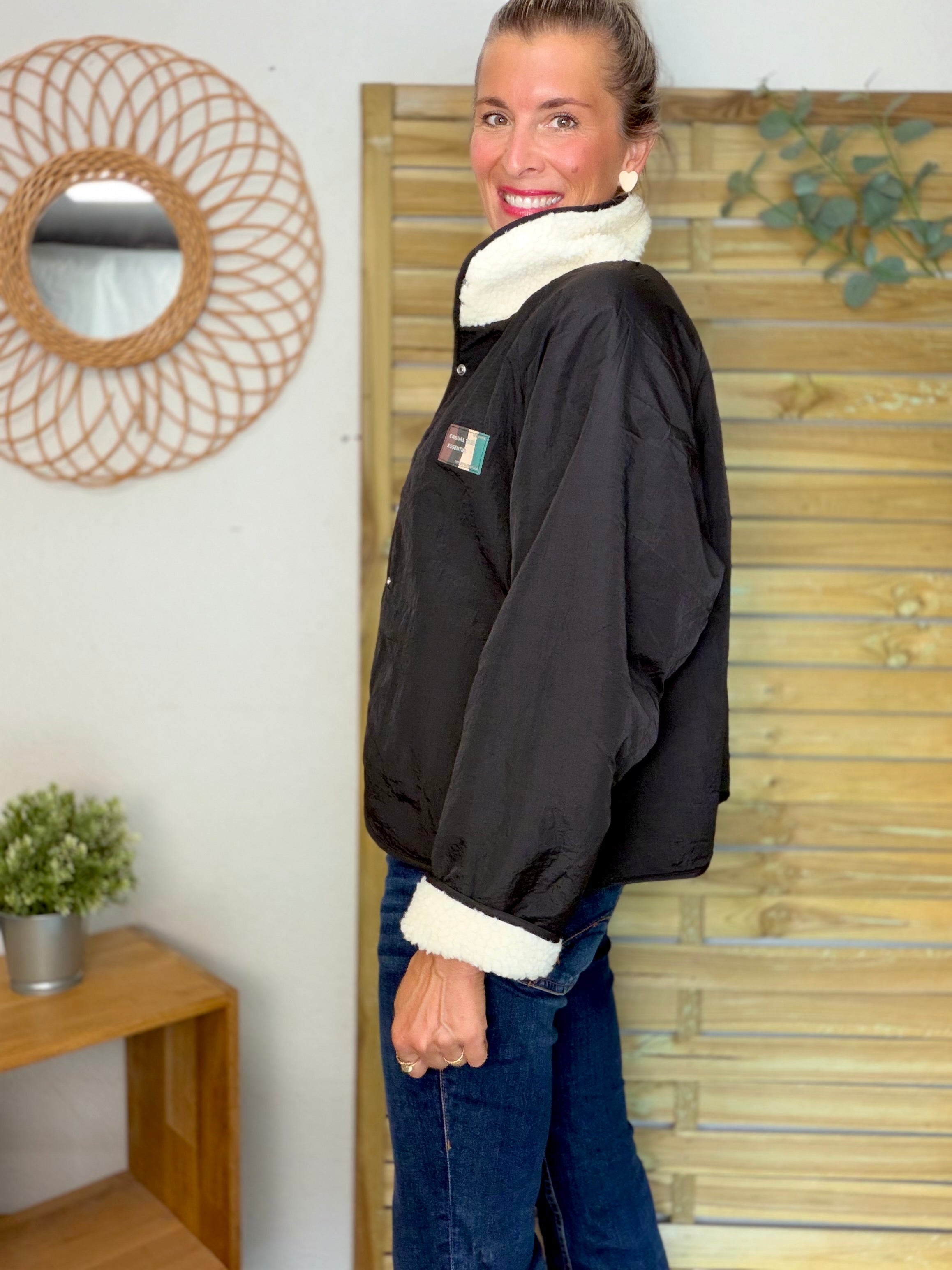 Veste matelassée réversible Sherpa AMÉLIE Noir / Écru