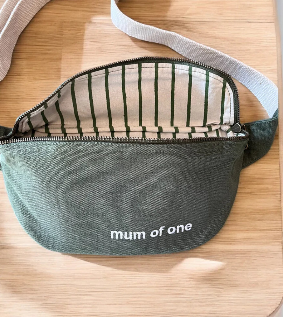 Sac banane en toile MUM OF - Kaki - FAMILY IMPACT STORIES