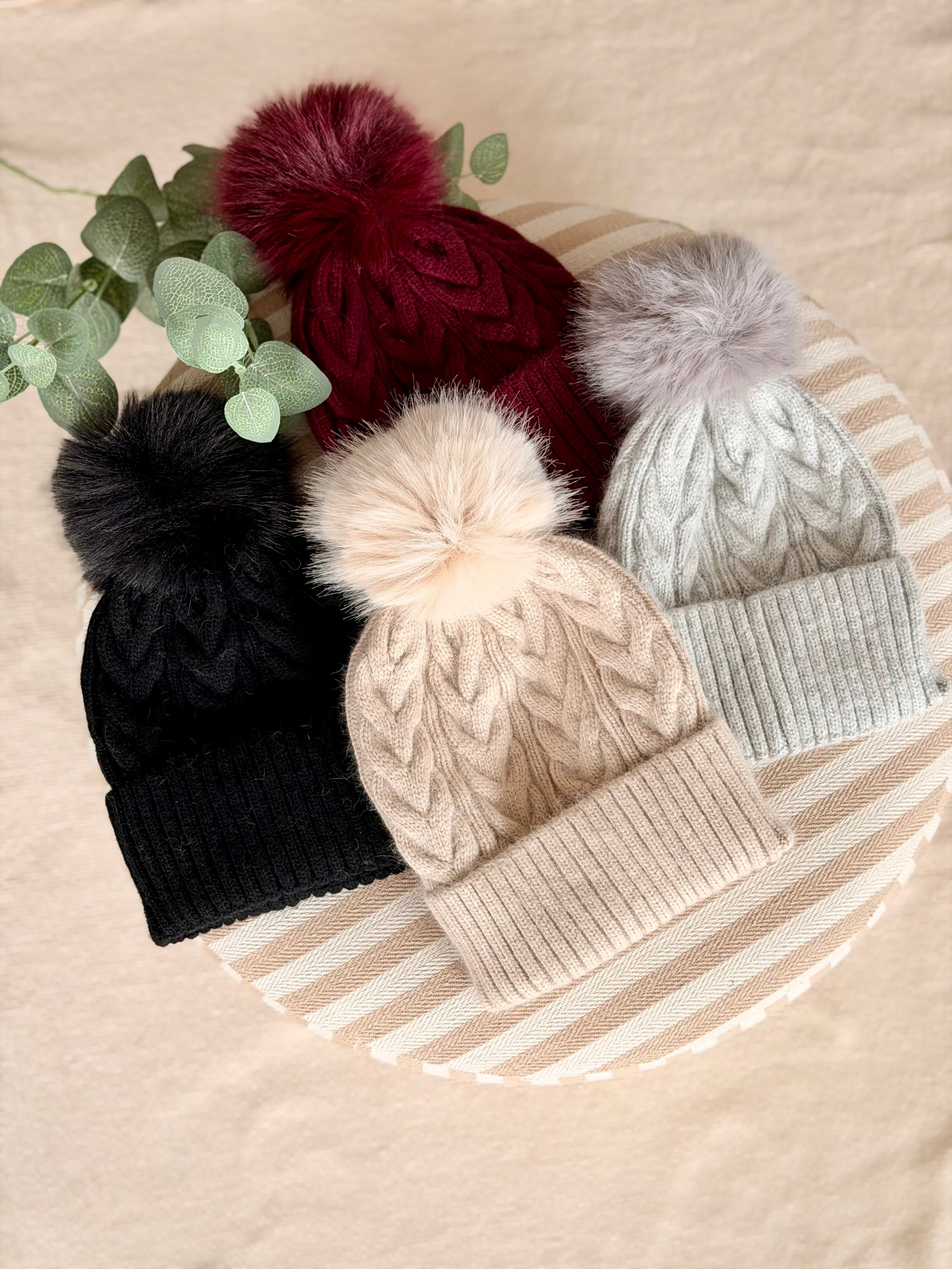 Bonnet torsadé en laine avec pompon JULES