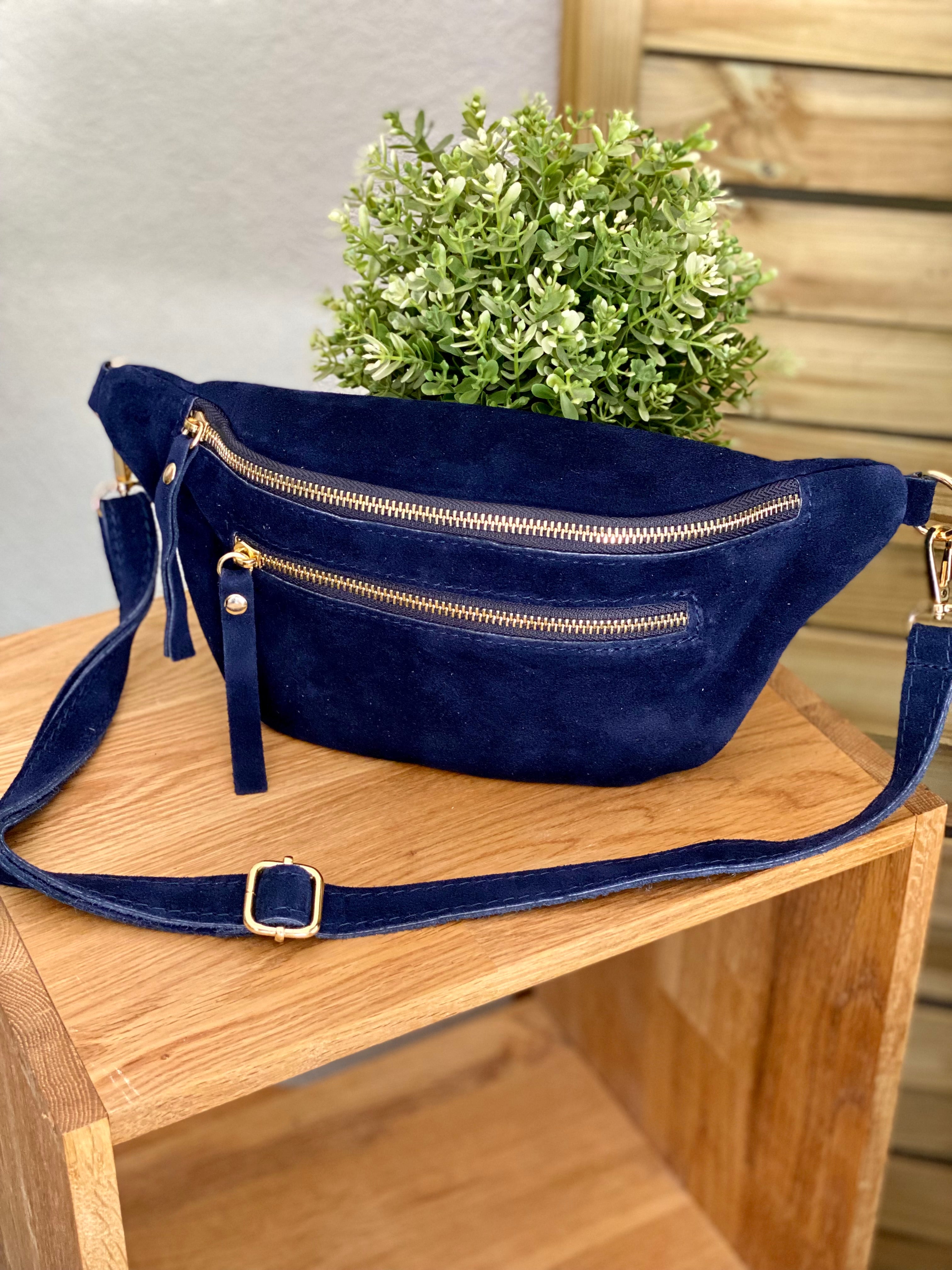 Sac banane avec poche avant, en cuir daim HOLLY - Bleu Marine