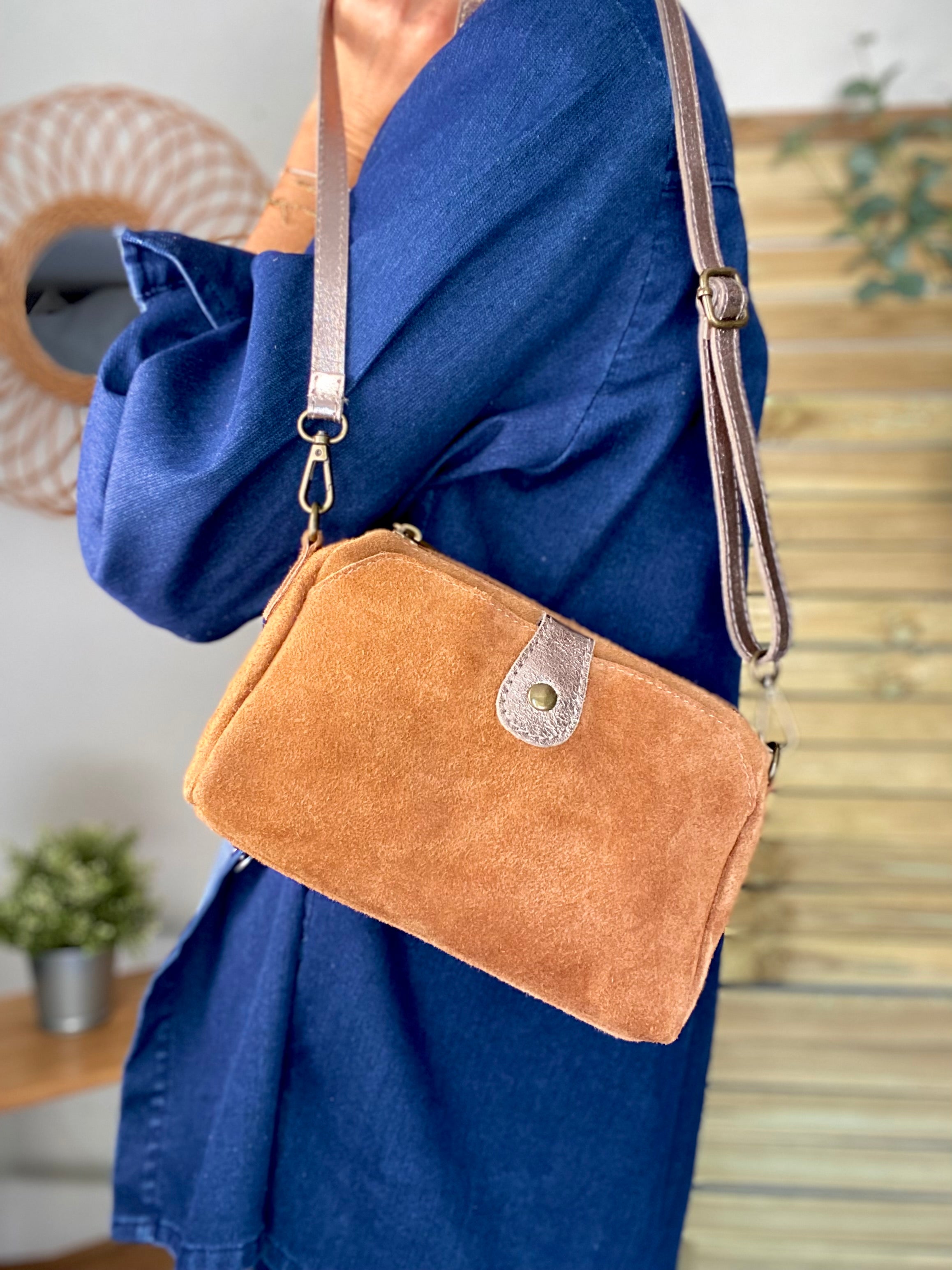 Sac bandoulière en cuir EZRA - Camel/Bronze