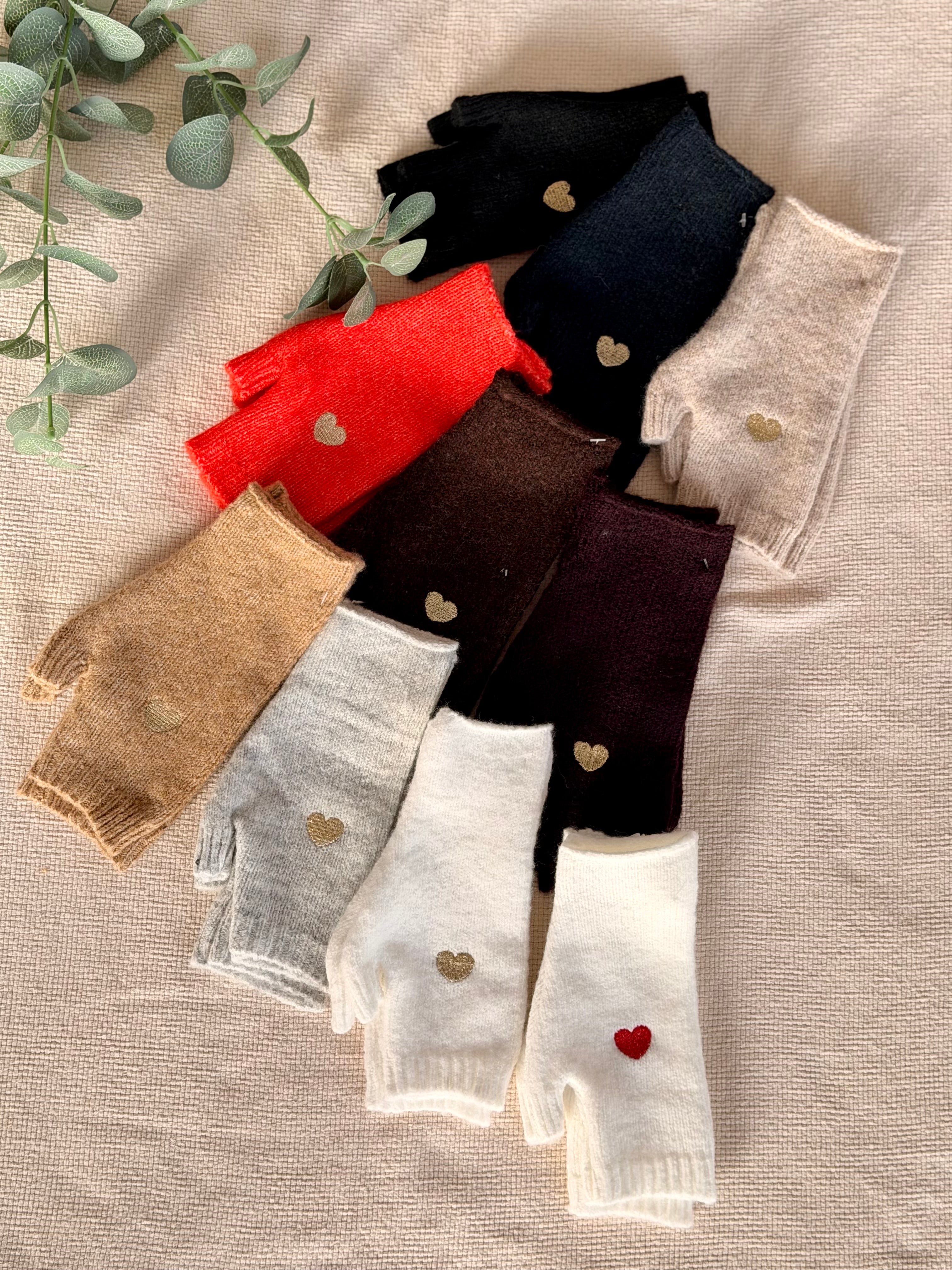 Mitaines CLARISSE avec coeur brodé 💛❤️