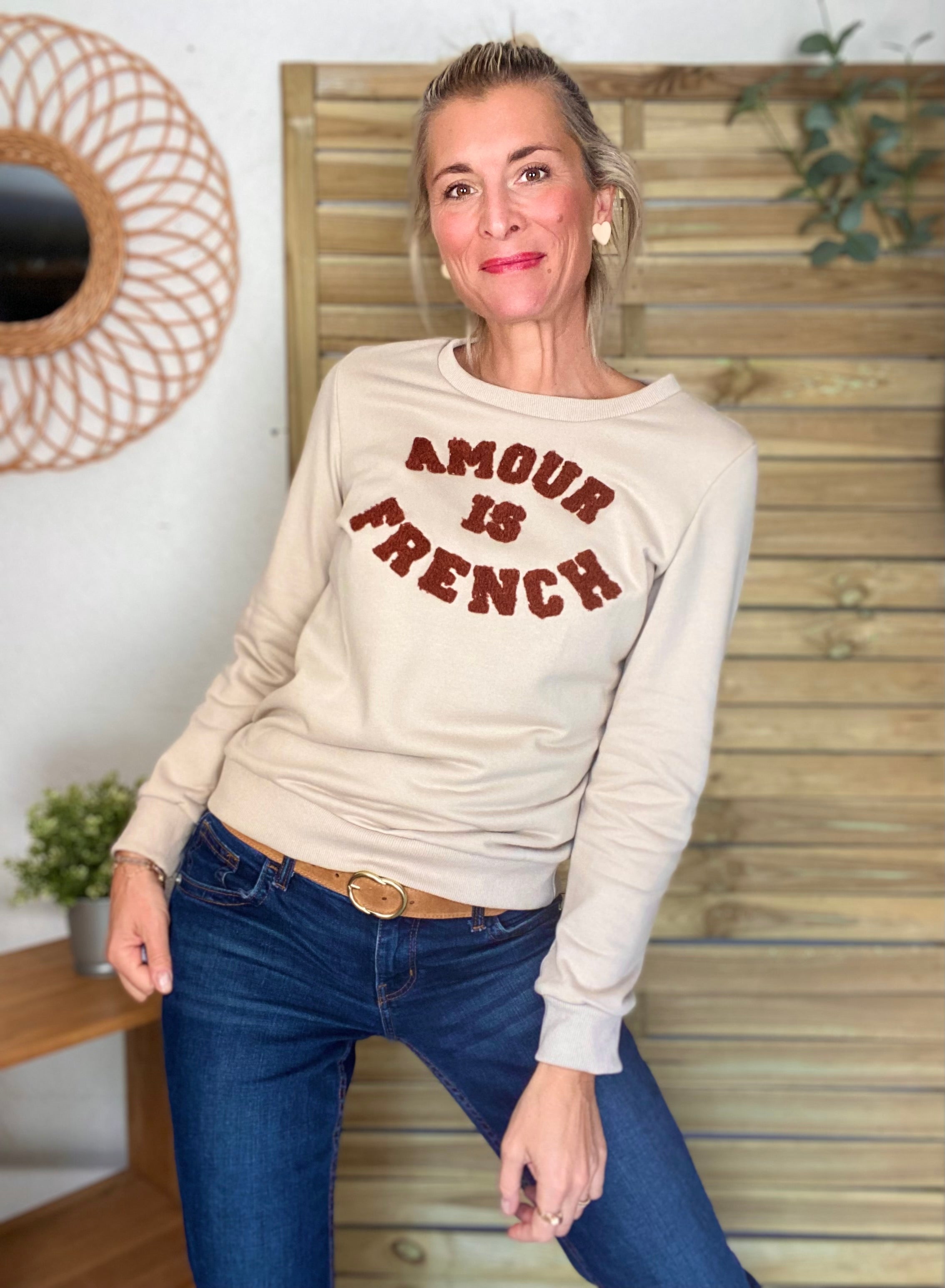 Sweat AMOUR IS FRENCH - OPHELIA - Beige / Terracotta