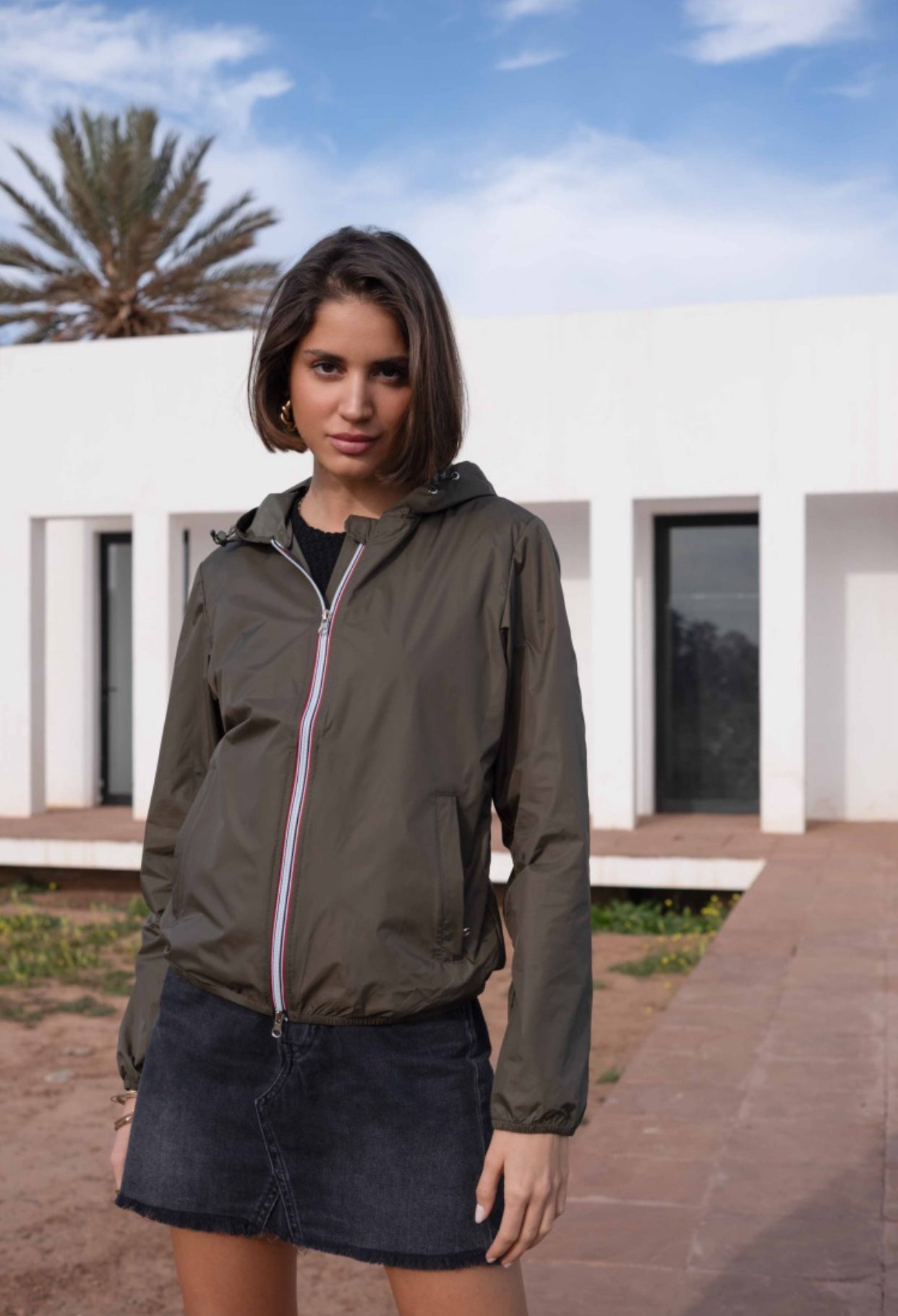 Coupe vent imperméable ANNA COURT Kaki - LAURA JO - DÉSTOCKAGE sur Tailles L et XL