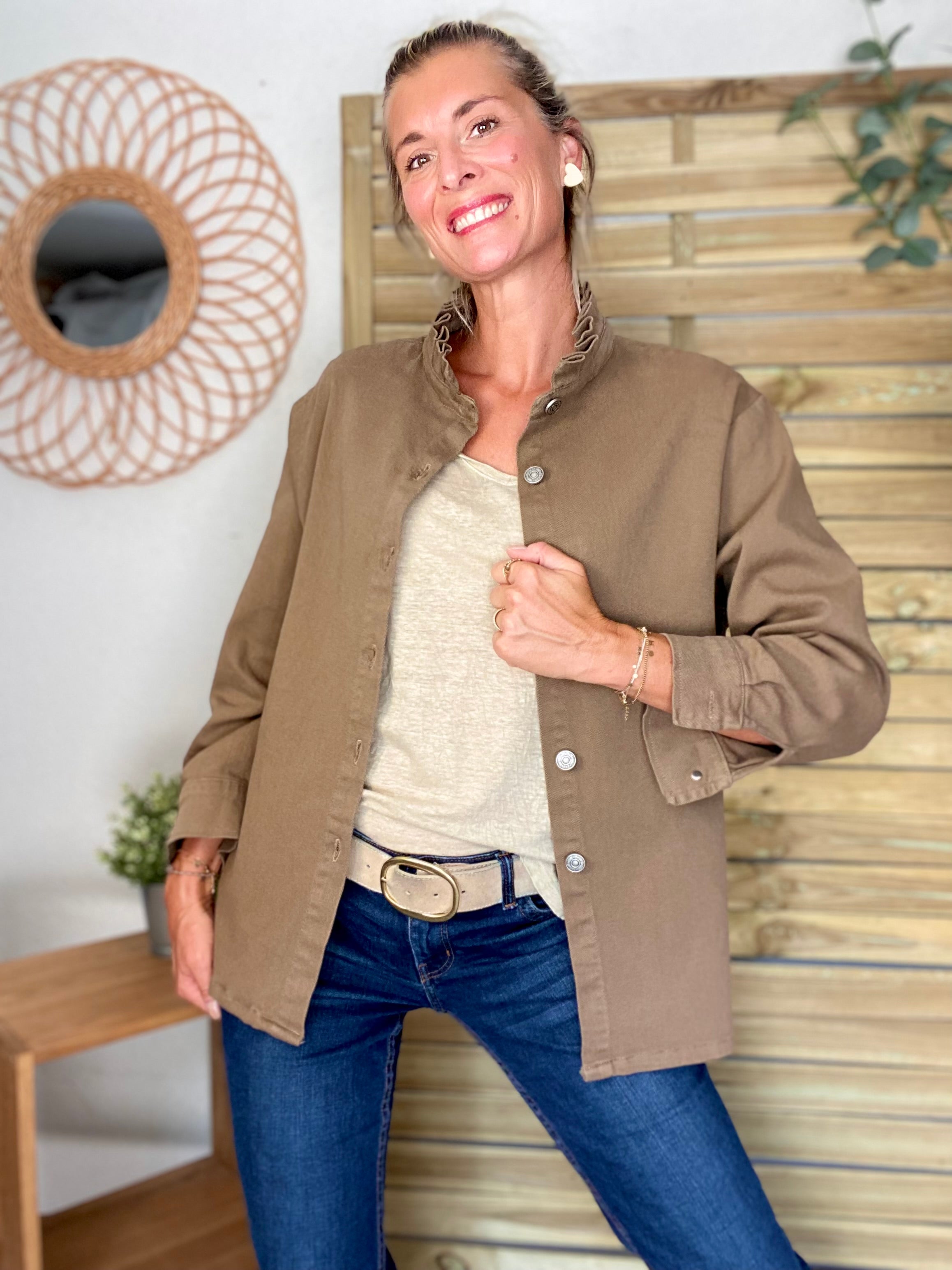 Veste / Chemise en coton, col volanté Camel foncé LISON
