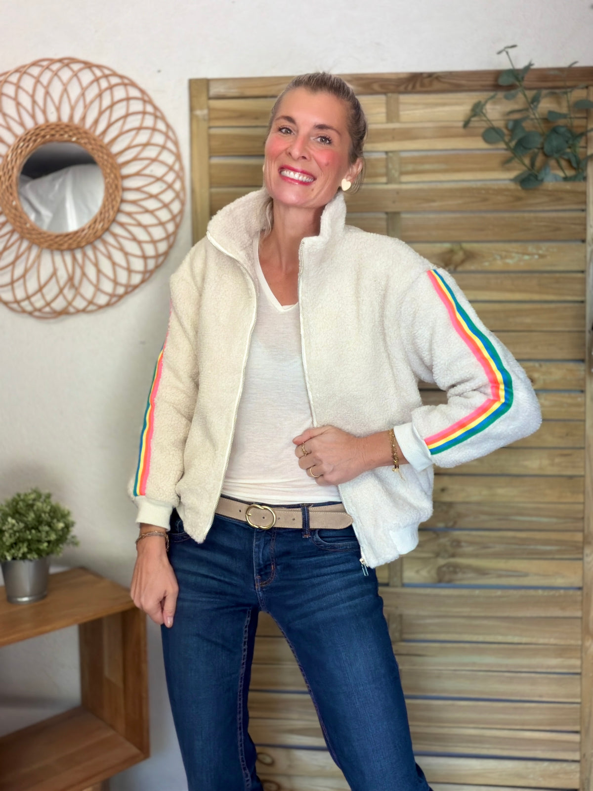 Veste Sherpa zippée bandes Arc-en-ciel CORALIE Beige🌈