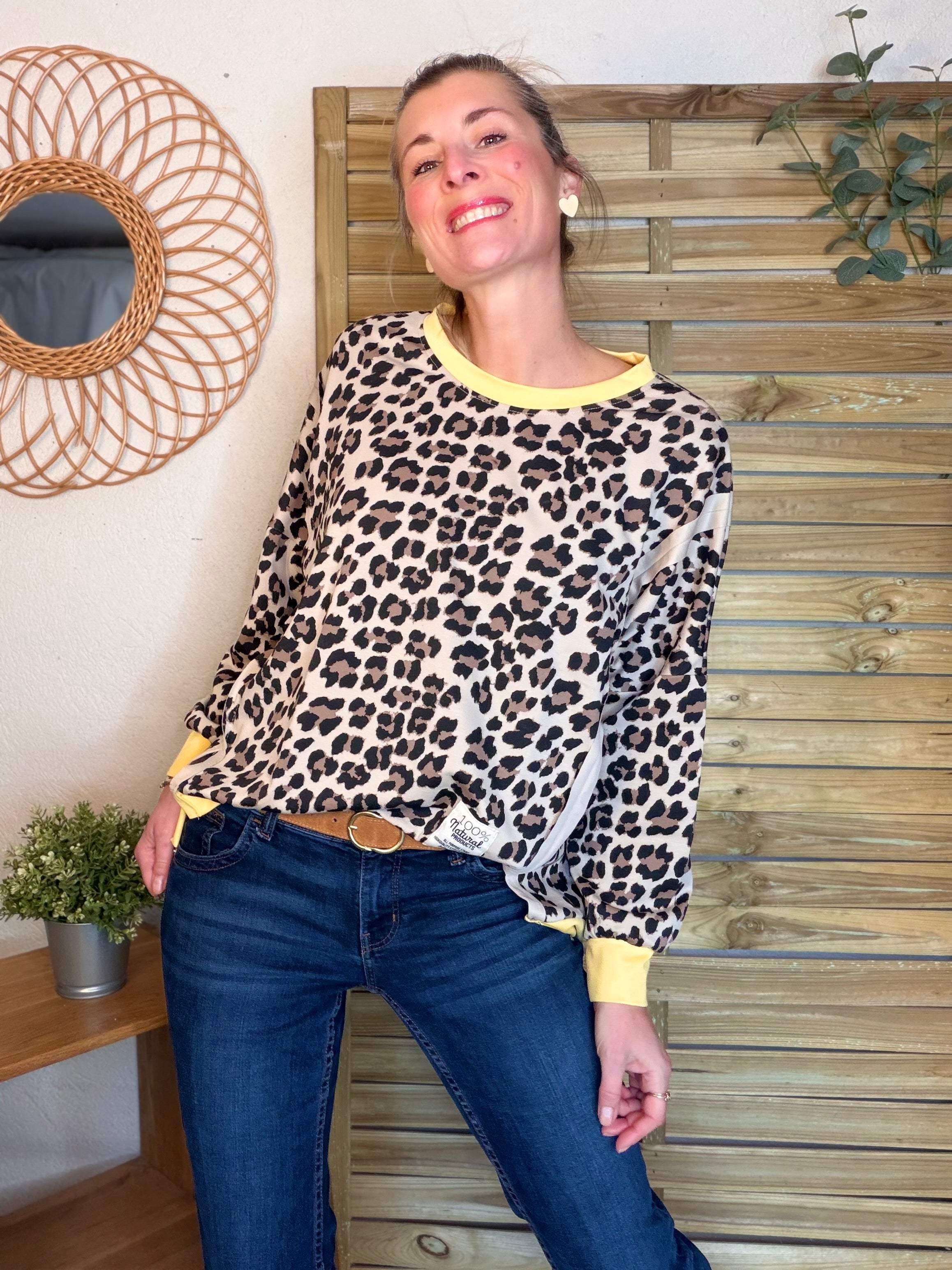 Sweat léger imprimé Léo jaune 🐆 ANOUK