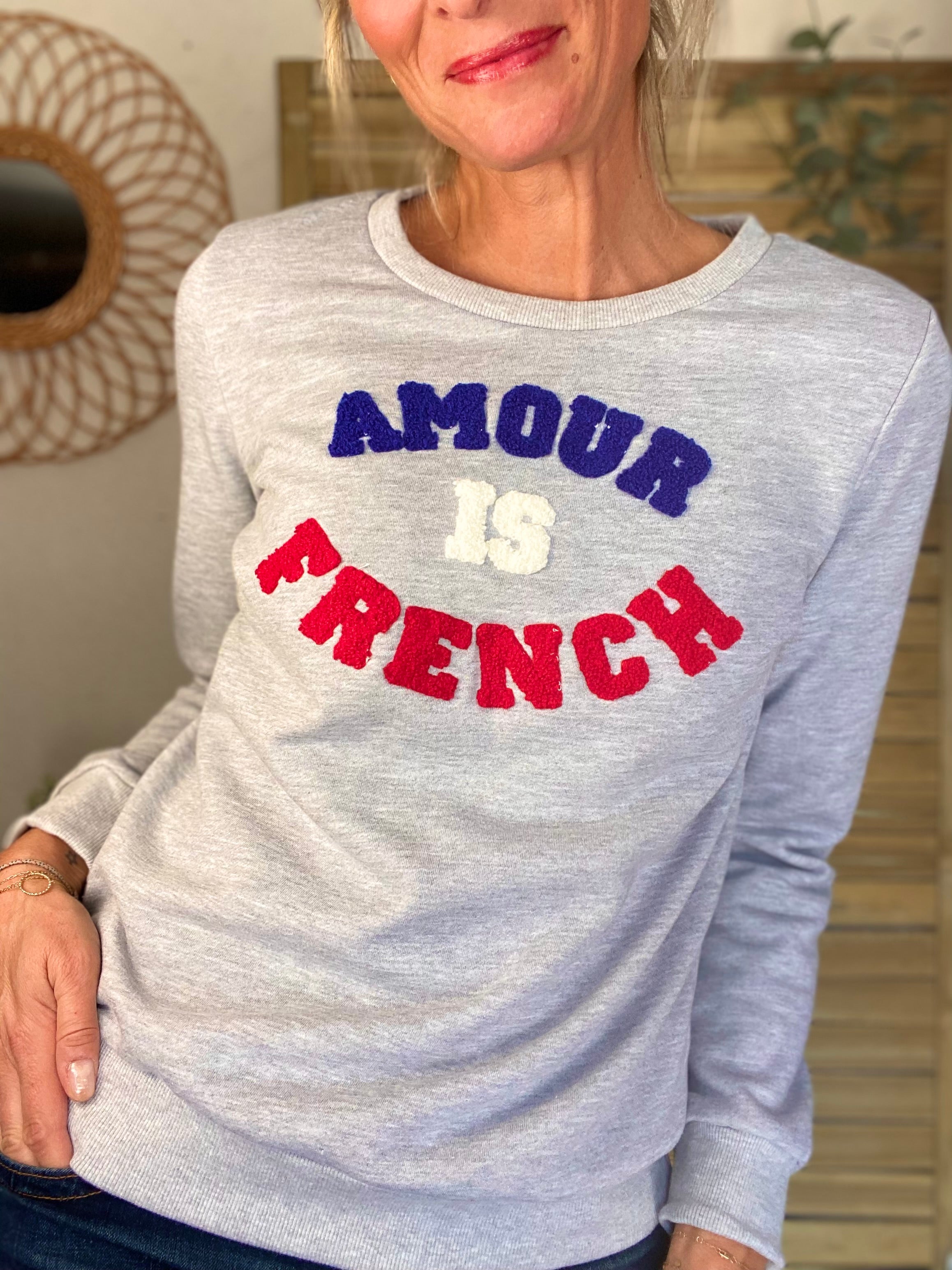 Sweat AMOUR IS FRENCH - OPHELIA - Gris / Tricolore 🇫🇷