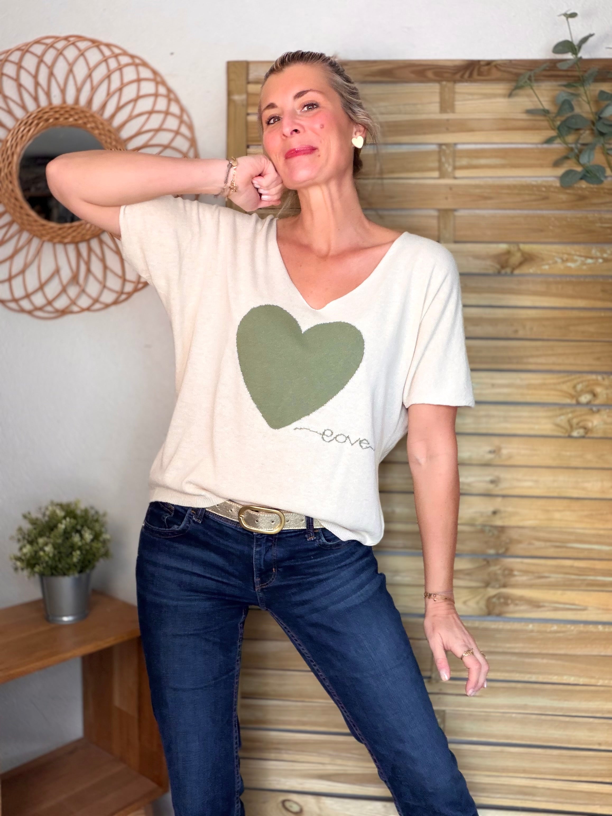 Pull fin col V gros cœur vert sauge 💚 PÉNÉLOPE