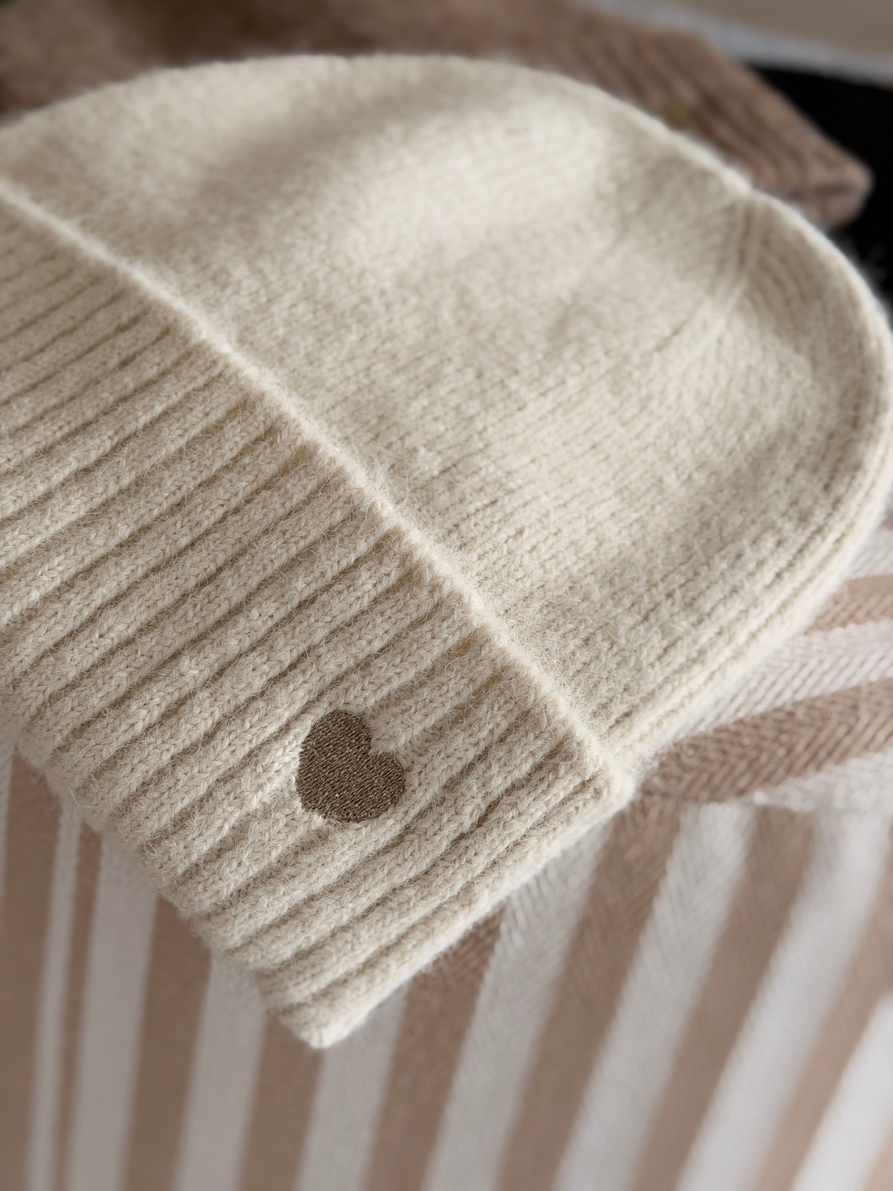 Bonnet avec cœur doré 💛 GABIN