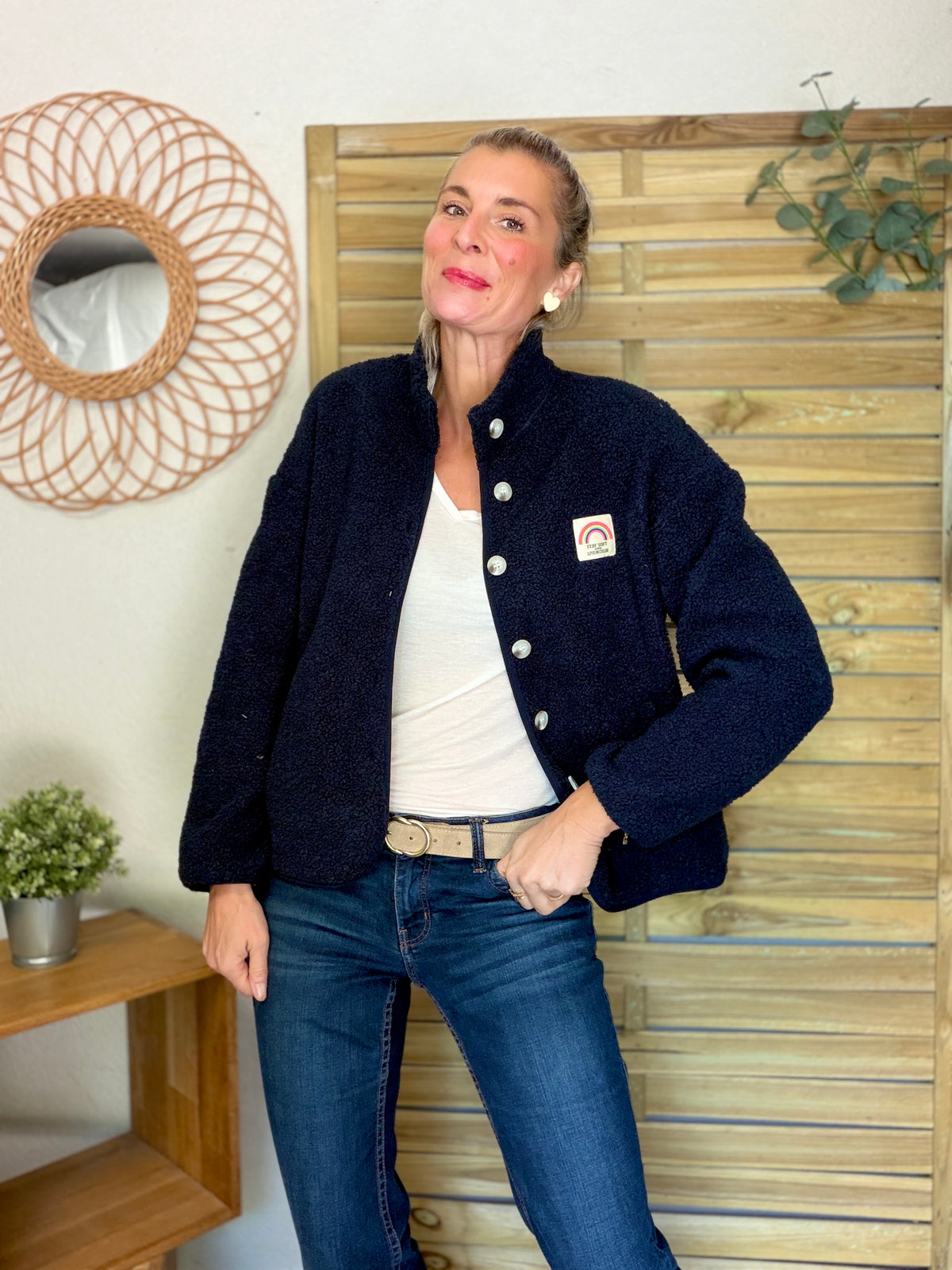 Veste Sherpa boutonnée écusson Arc-en-ciel ÉNORA Bleu marine