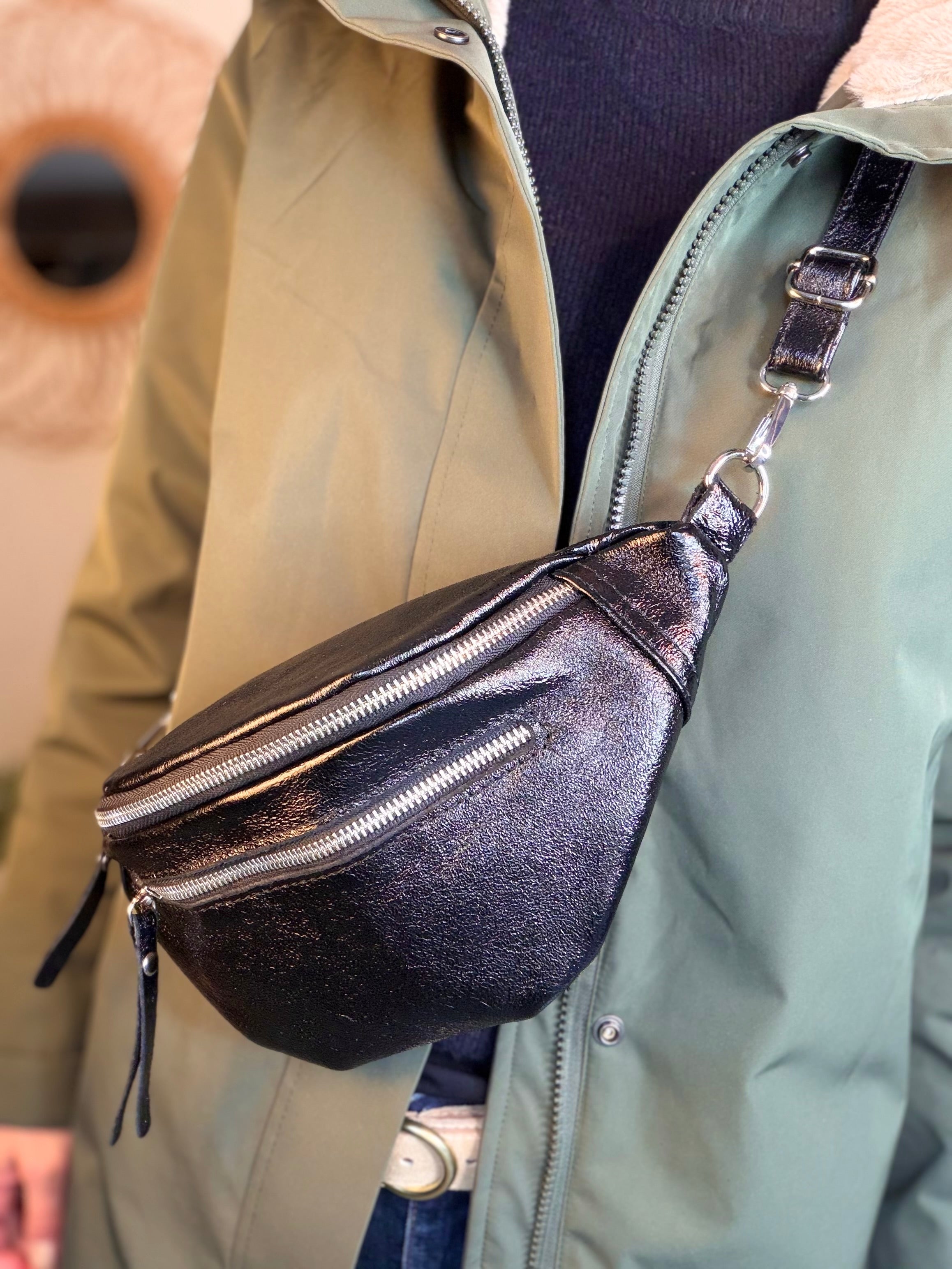 Sac banane en cuir irisé double poche - OPALE - noir