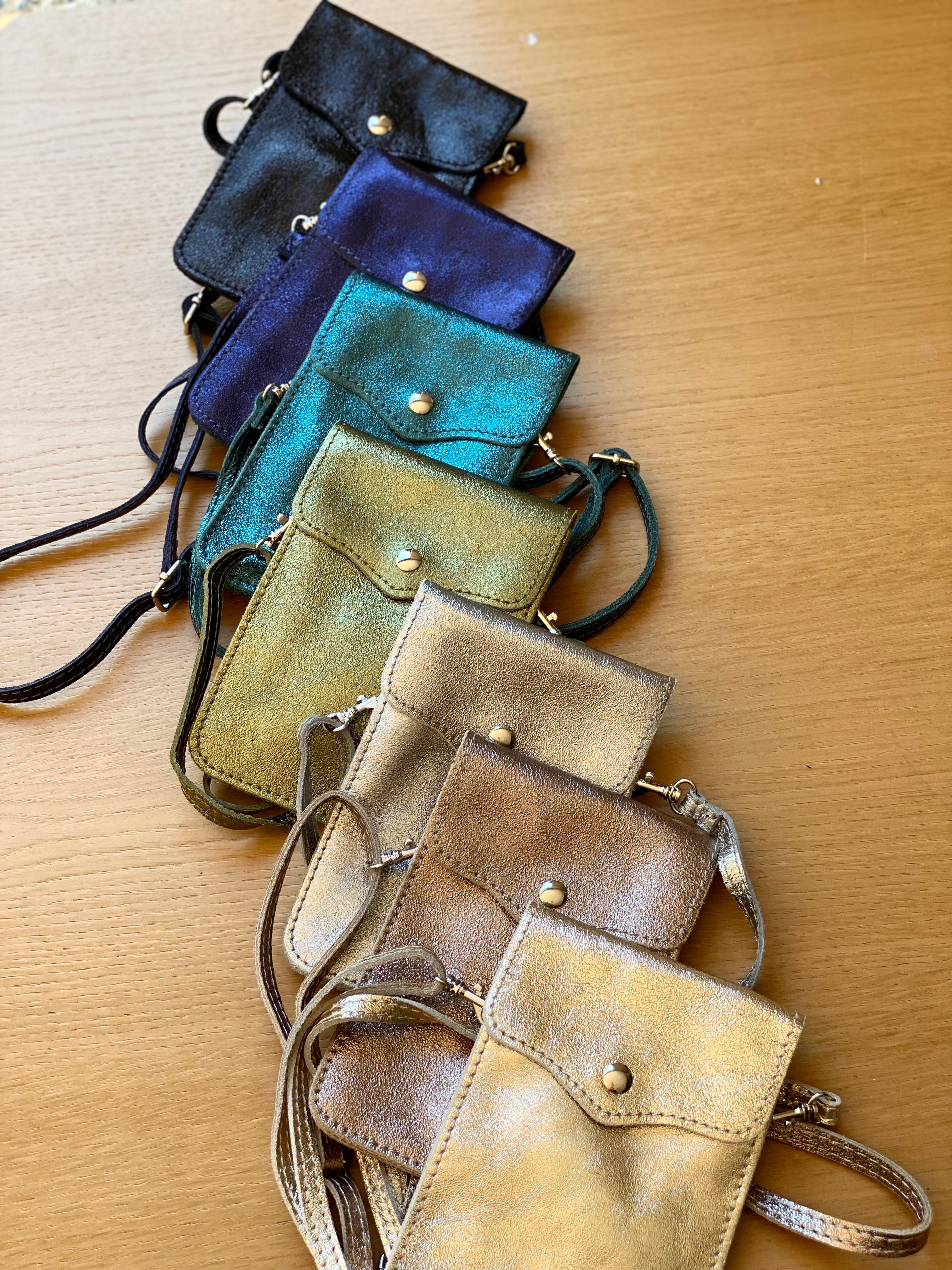 Pochette bandoulière en cuir irisé - FLORE - Argent  (7 coloris)