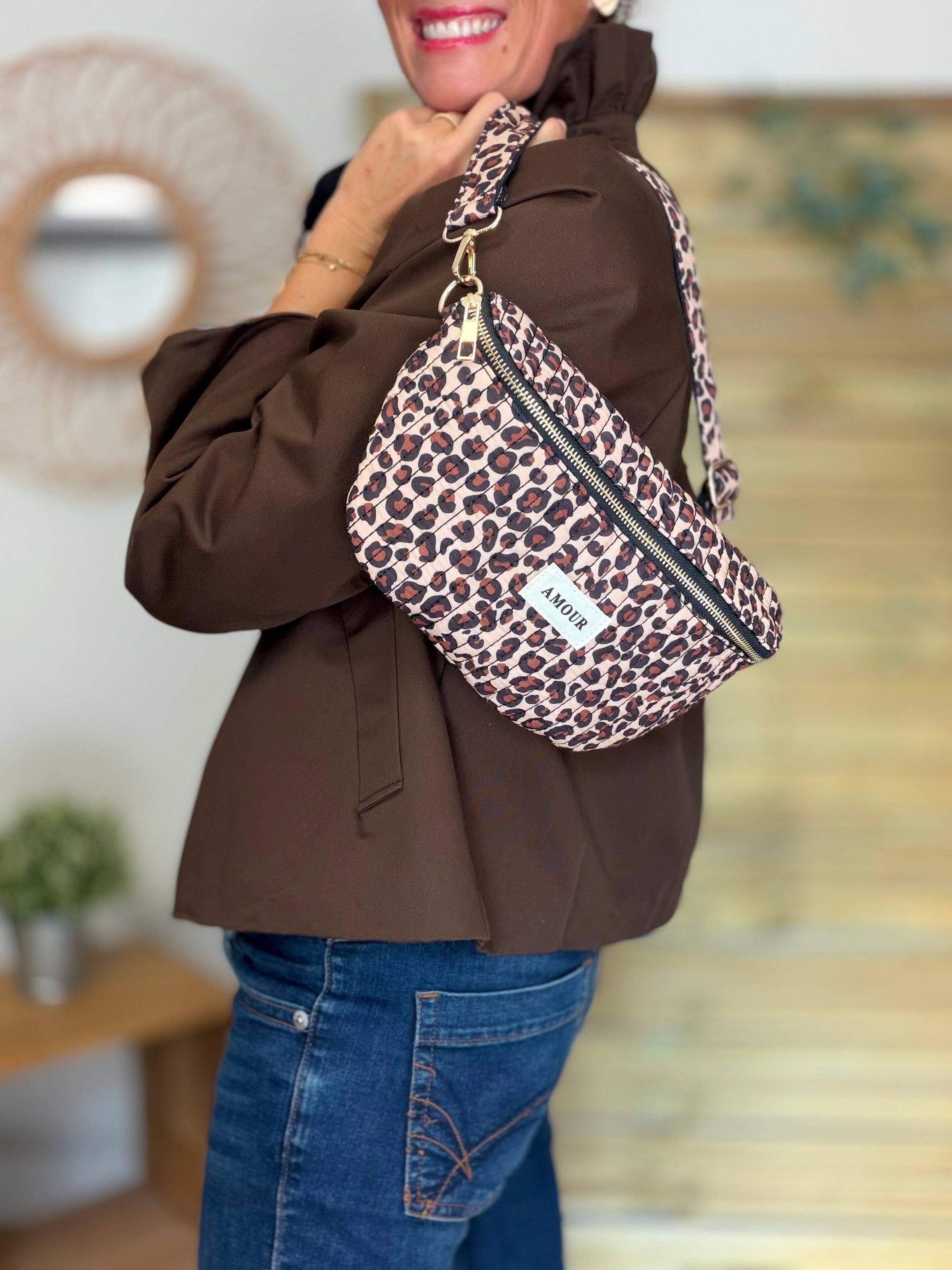 Sac banane matelassé Amour PAMELA - Léo 🐆