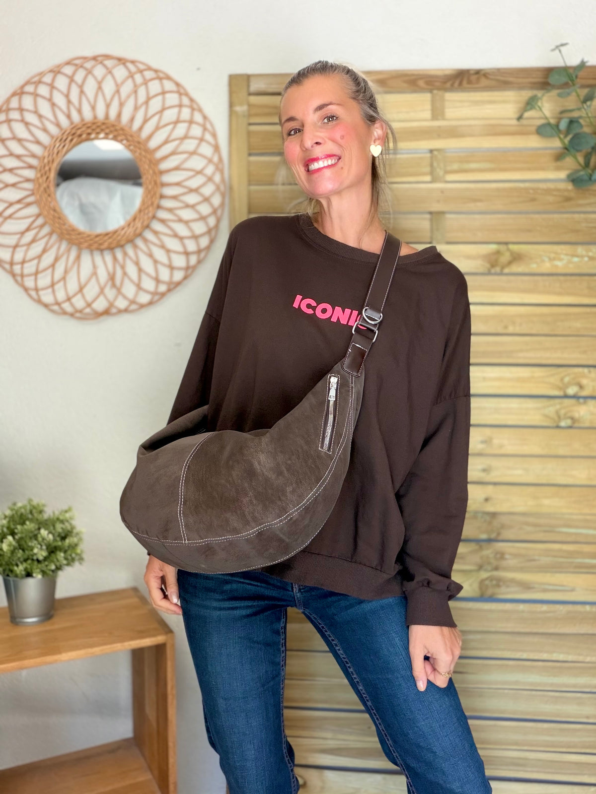 Sac besace XXL en simili cuir brossé - HAROLD Chocolat