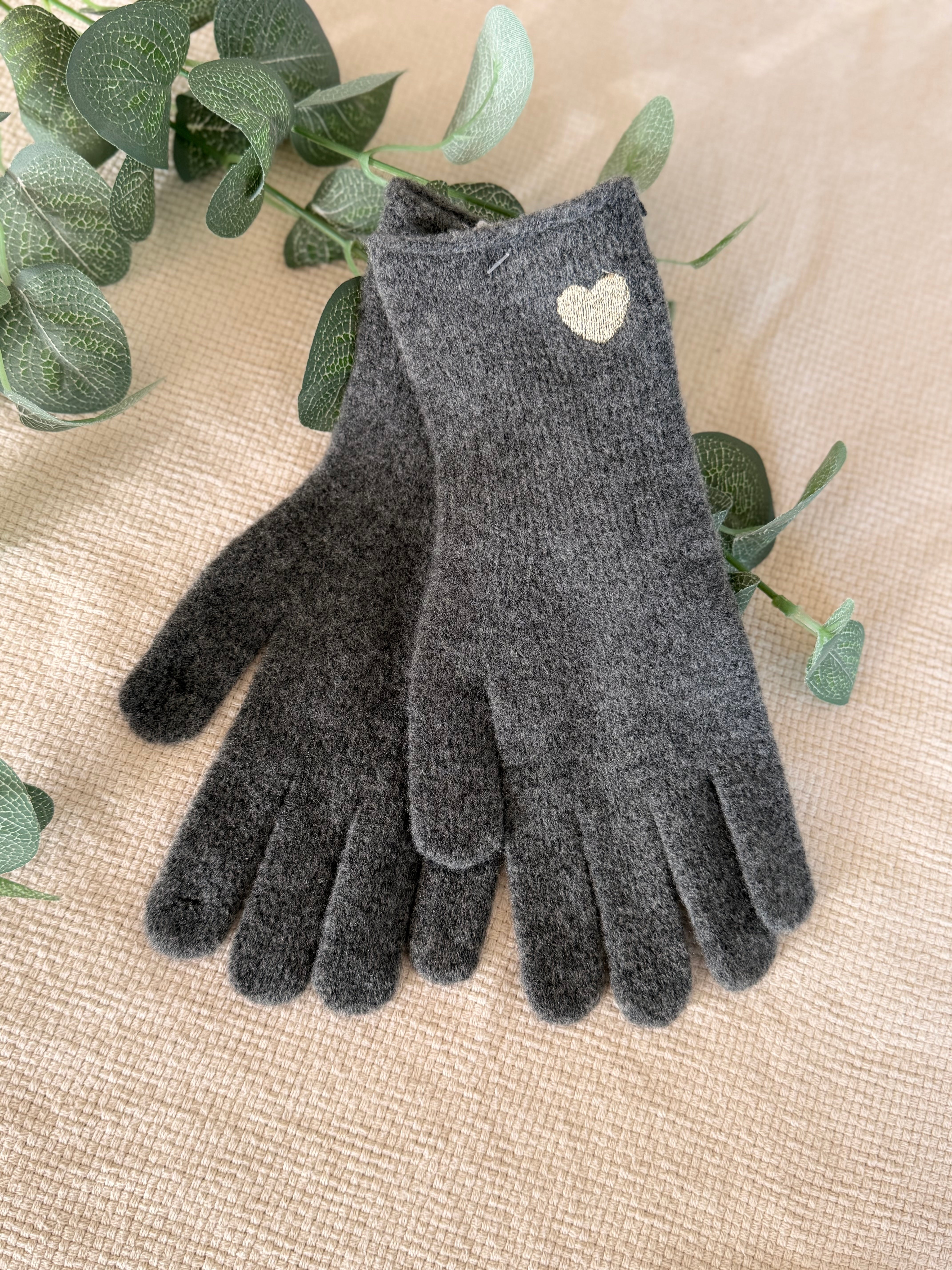 Gants CHLOÉ avec coeur doré brodé 💛 et ouverture index et pouce 👌🏼