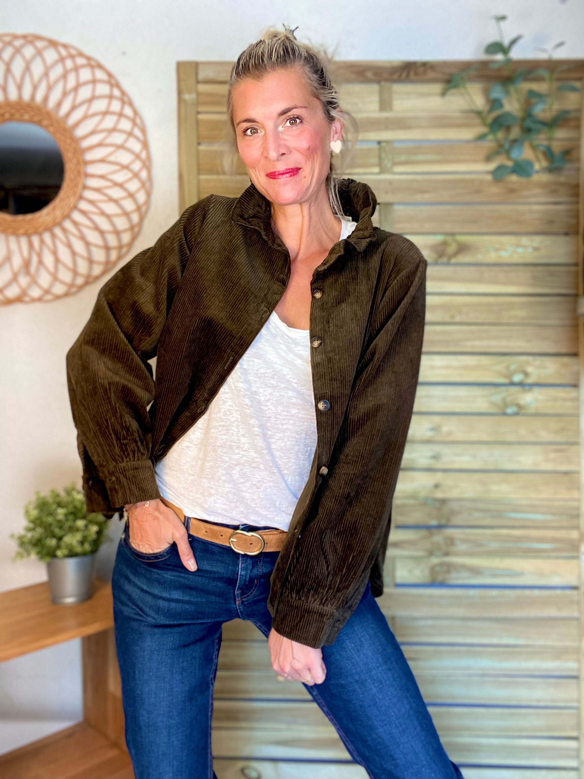 Veste / Chemise en coton, col victorien volanté YVONNE - Velours Kaki