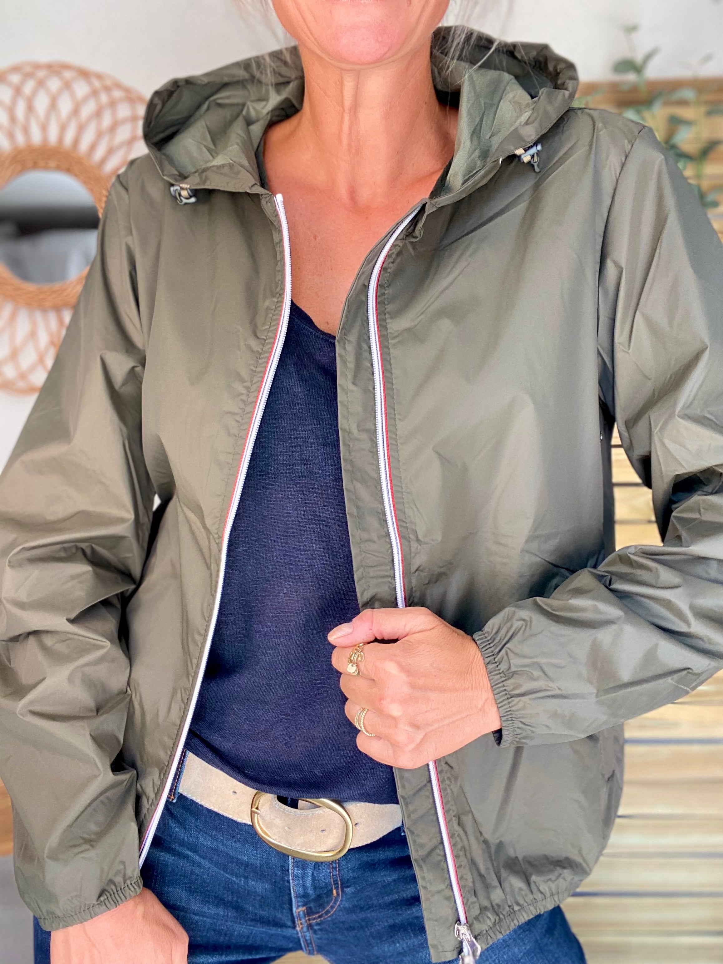 Coupe vent imperméable ANNA COURT Kaki - LAURA JO - DÉSTOCKAGE sur Tailles L et XL