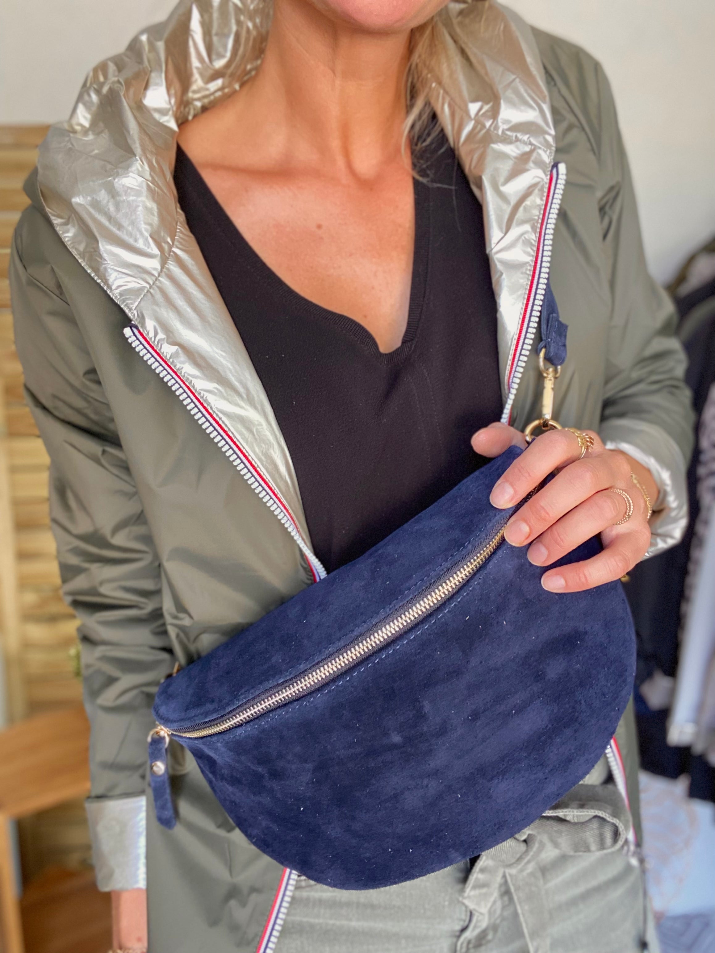 Sac banane XL en cuir velours 30cm JUDY - Bleu marine (7 coloris)