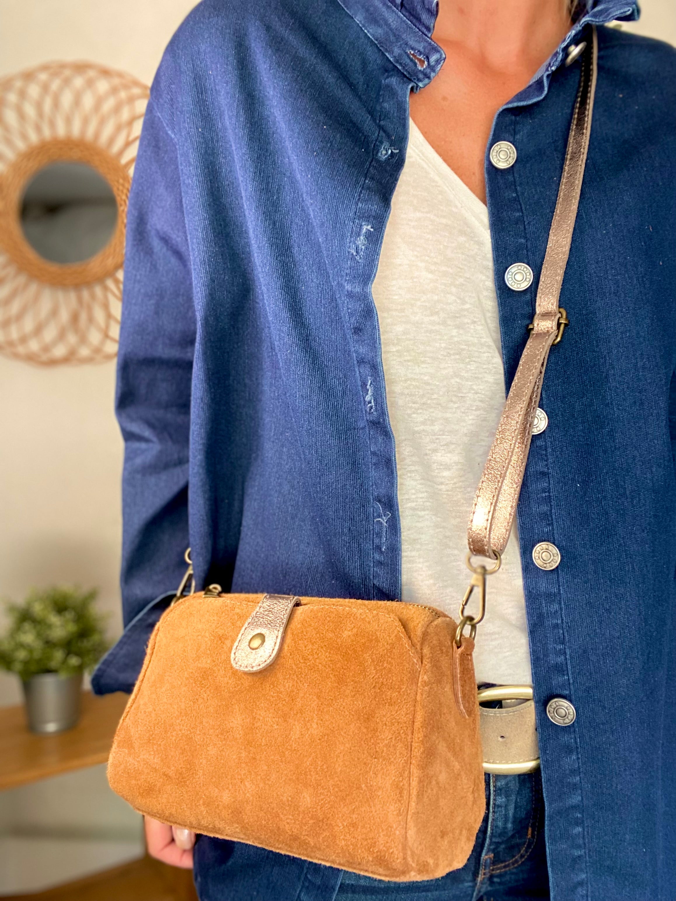 Sac bandoulière en cuir EZRA - Camel/Bronze