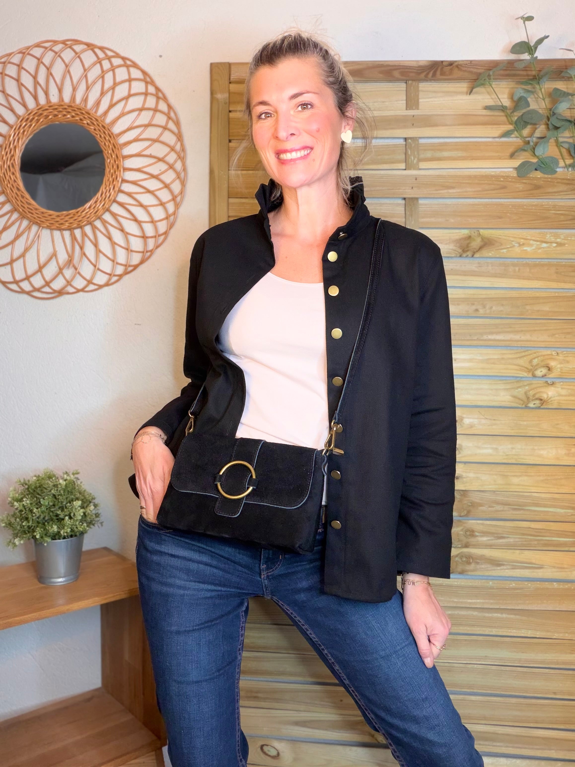 Sac bandoulière en croute de cuir BLAKE - Noir