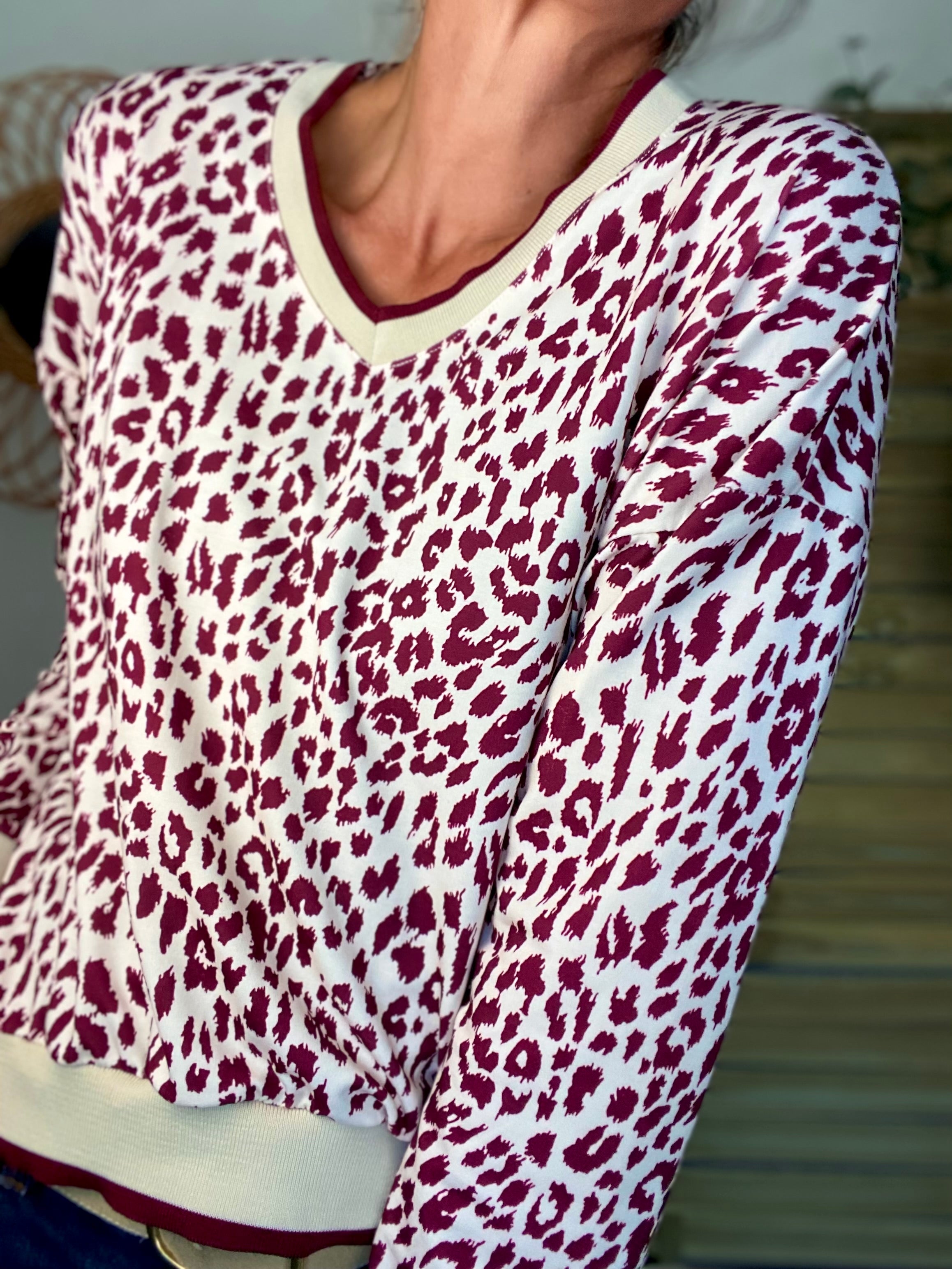 RETOUR EN STOCK DÉBUT OCTOBRE - Sweat imprimé Léo 🐆 AMANDINE - Bordeaux